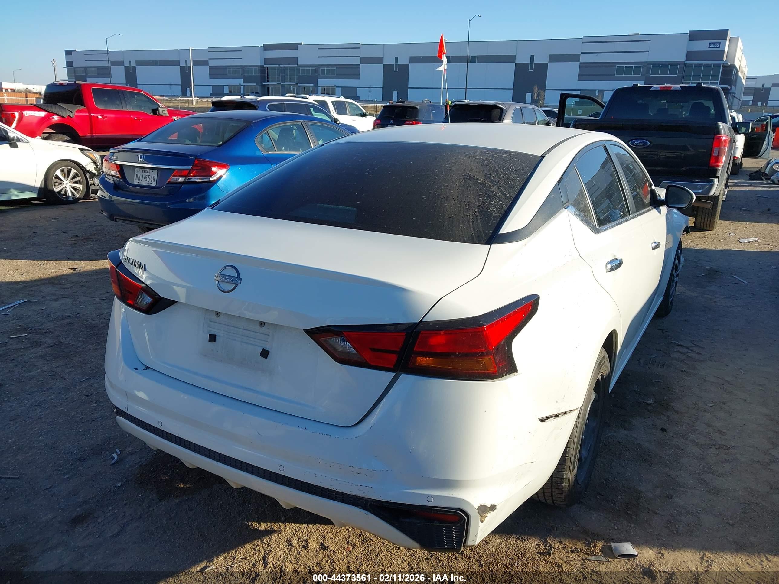 NISSAN ALTIMA image 4
