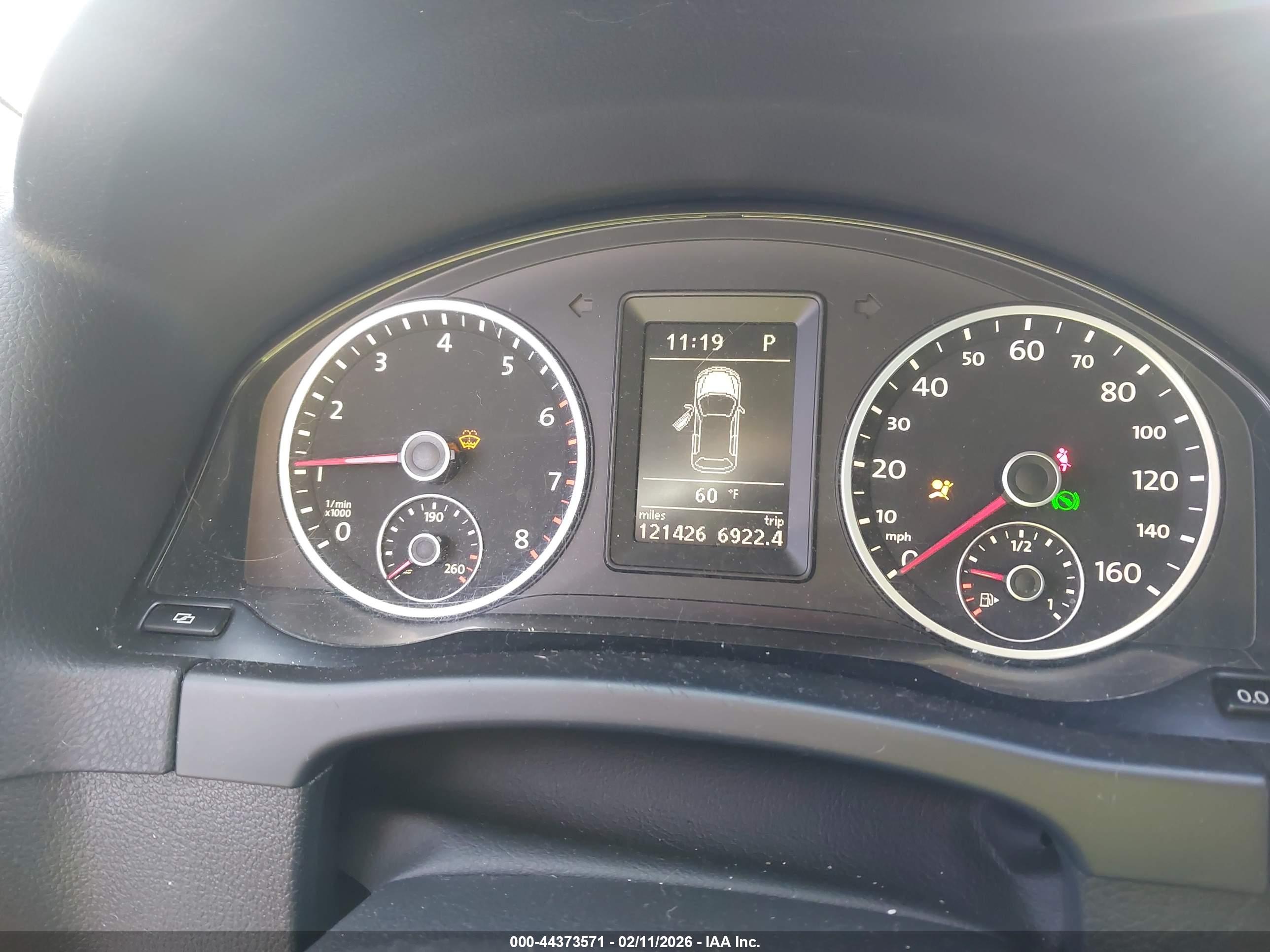 VOLKSWAGEN TIGUAN image 7