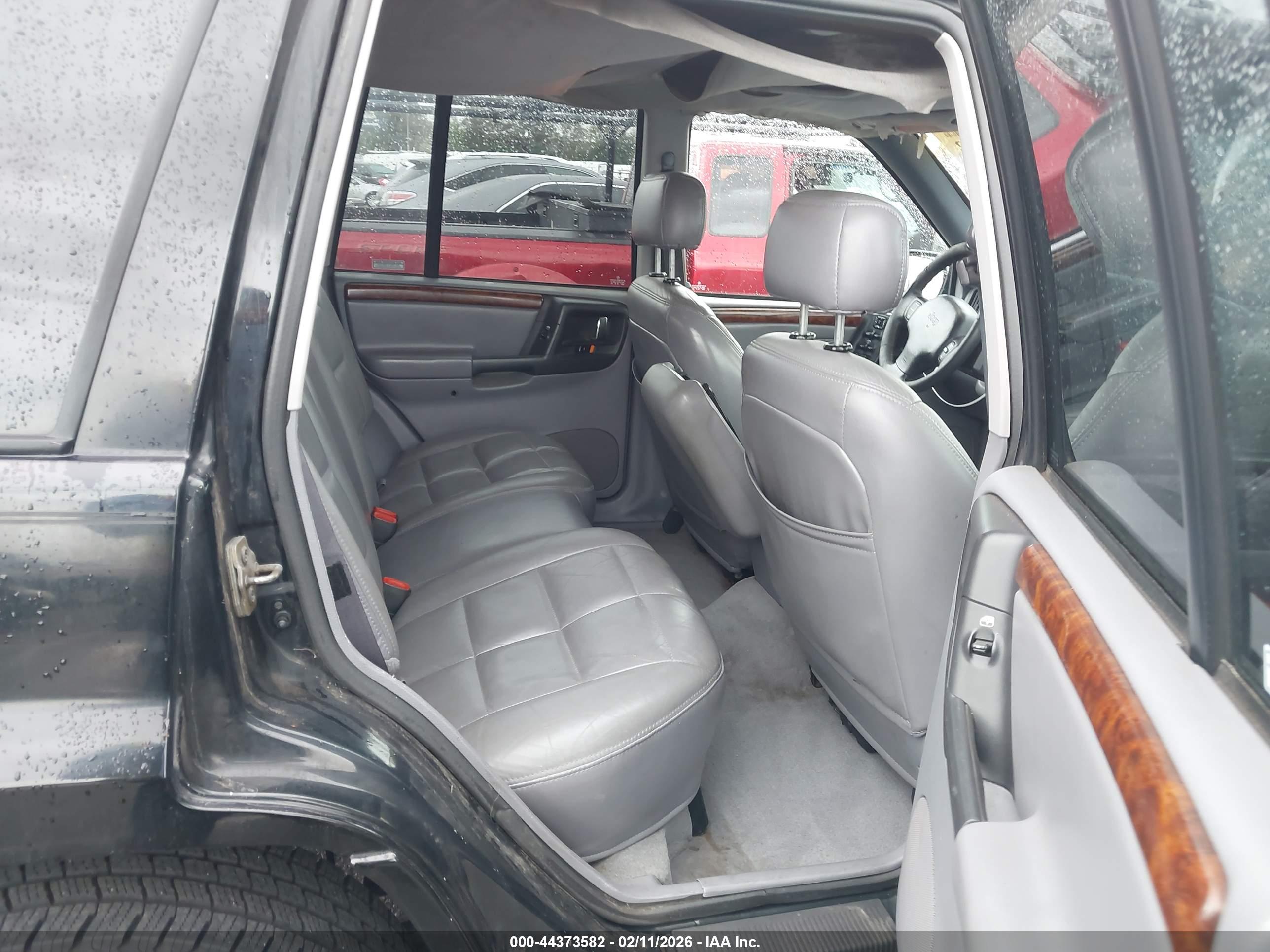 JEEP GRAND image 8
