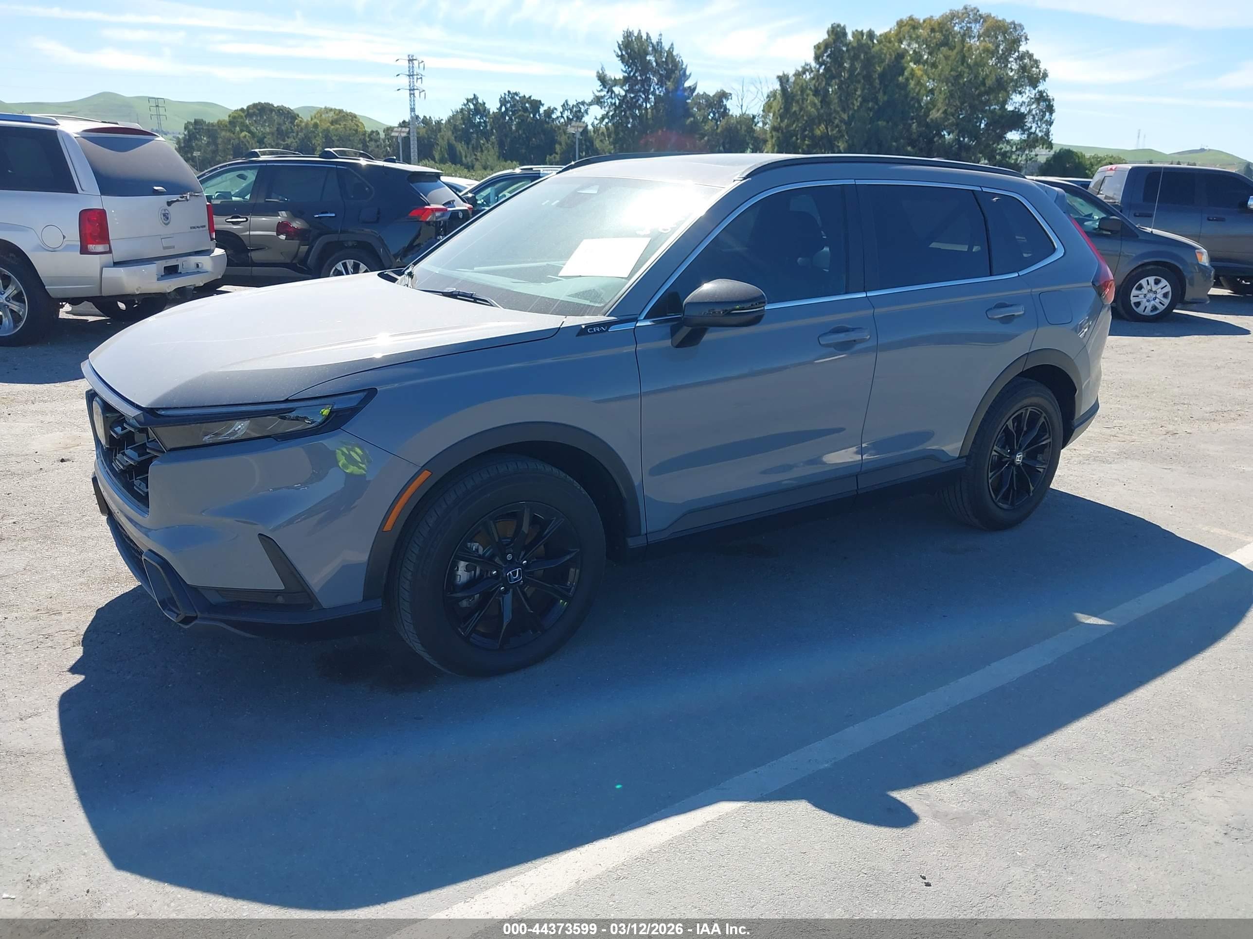 HONDA CR-V image 2