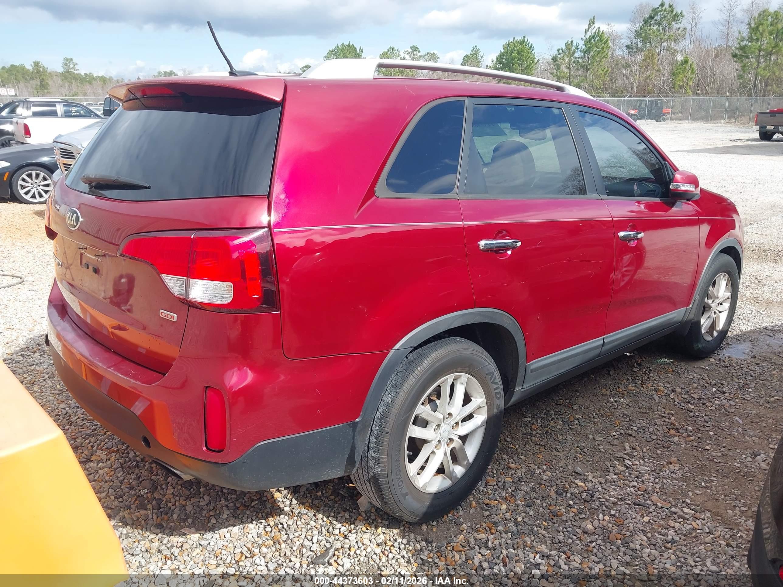 KIA SORENTO image 4