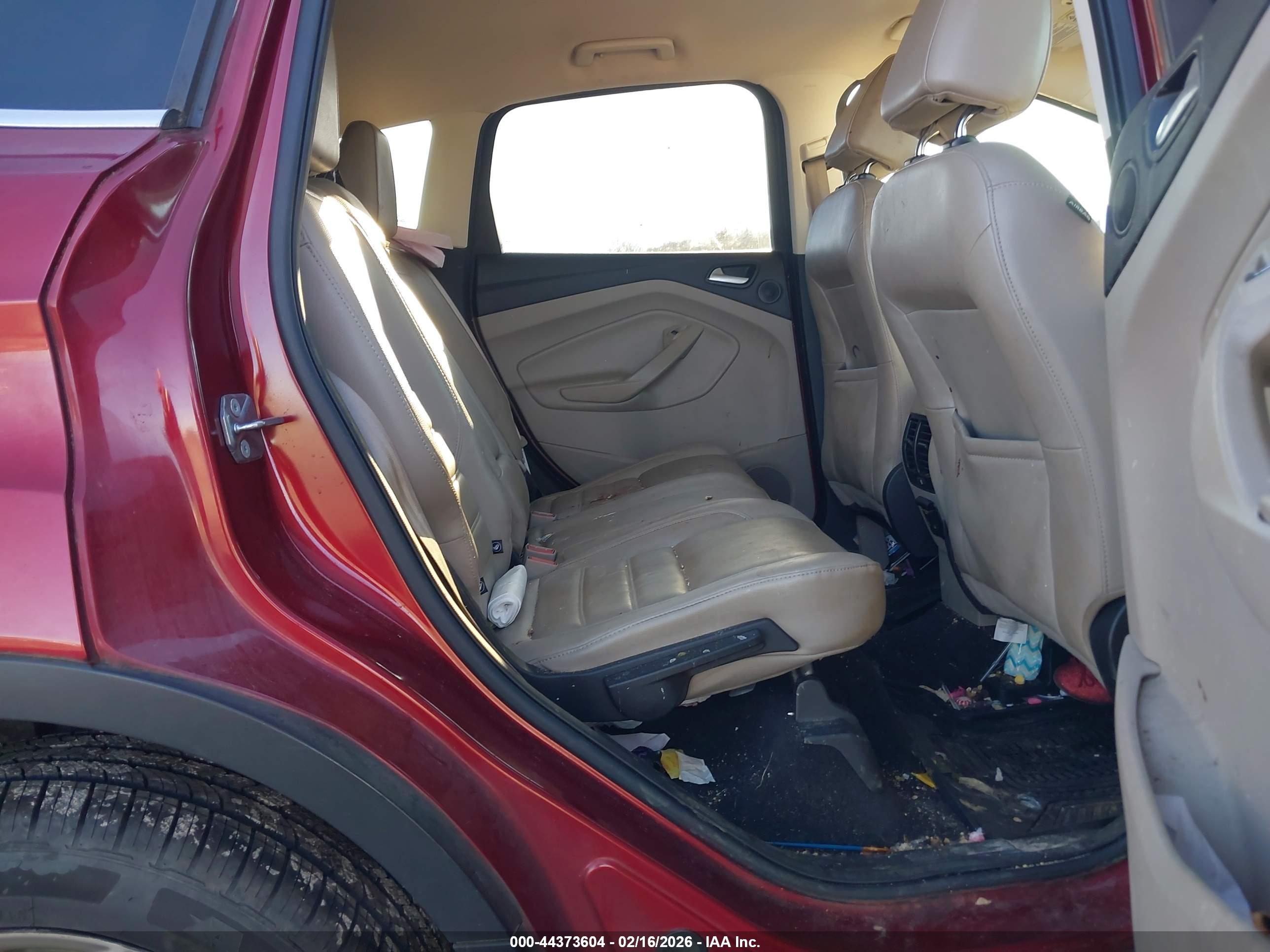 FORD ESCAPE image 8