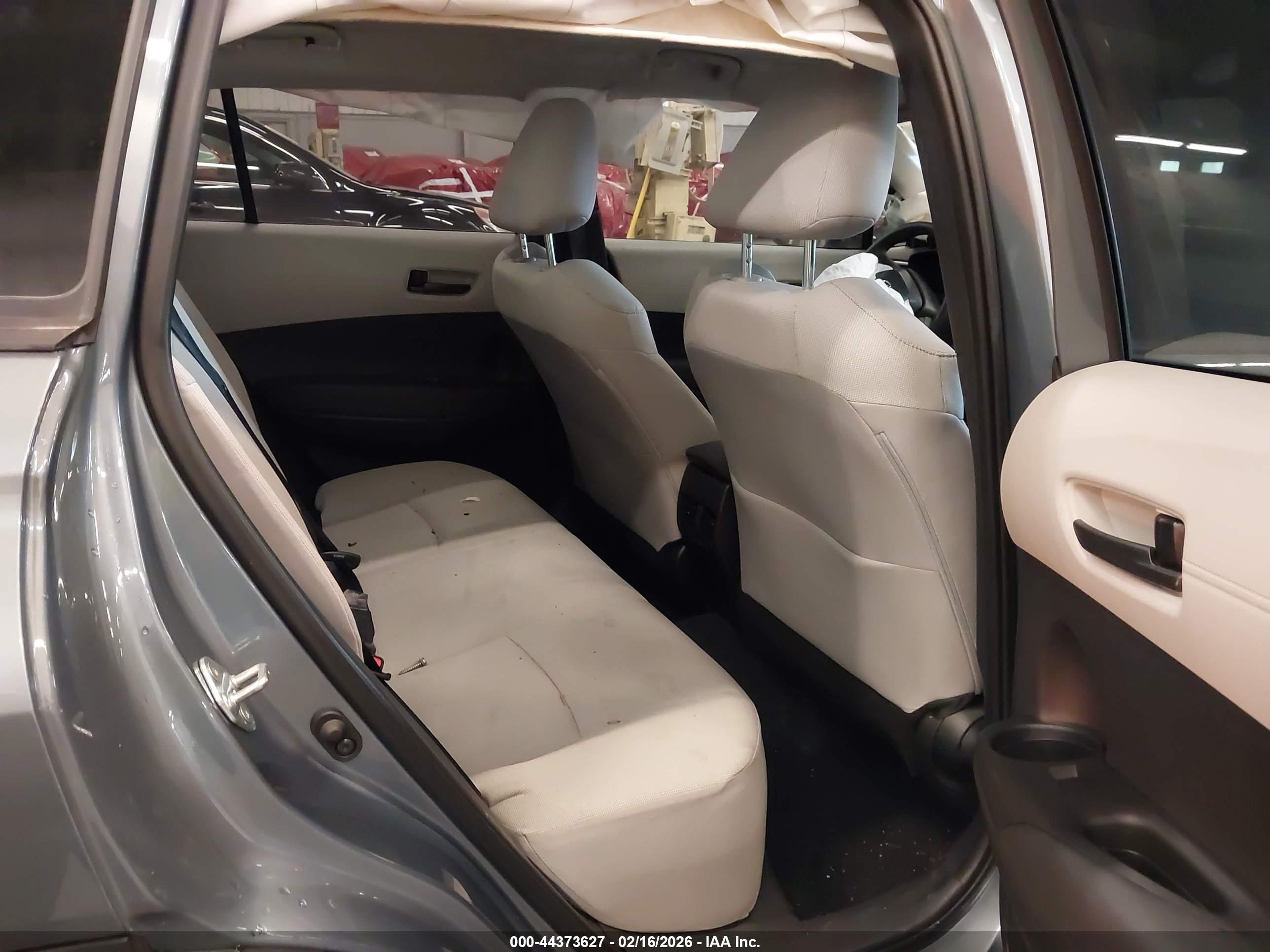 TOYOTA COROLLA image 8