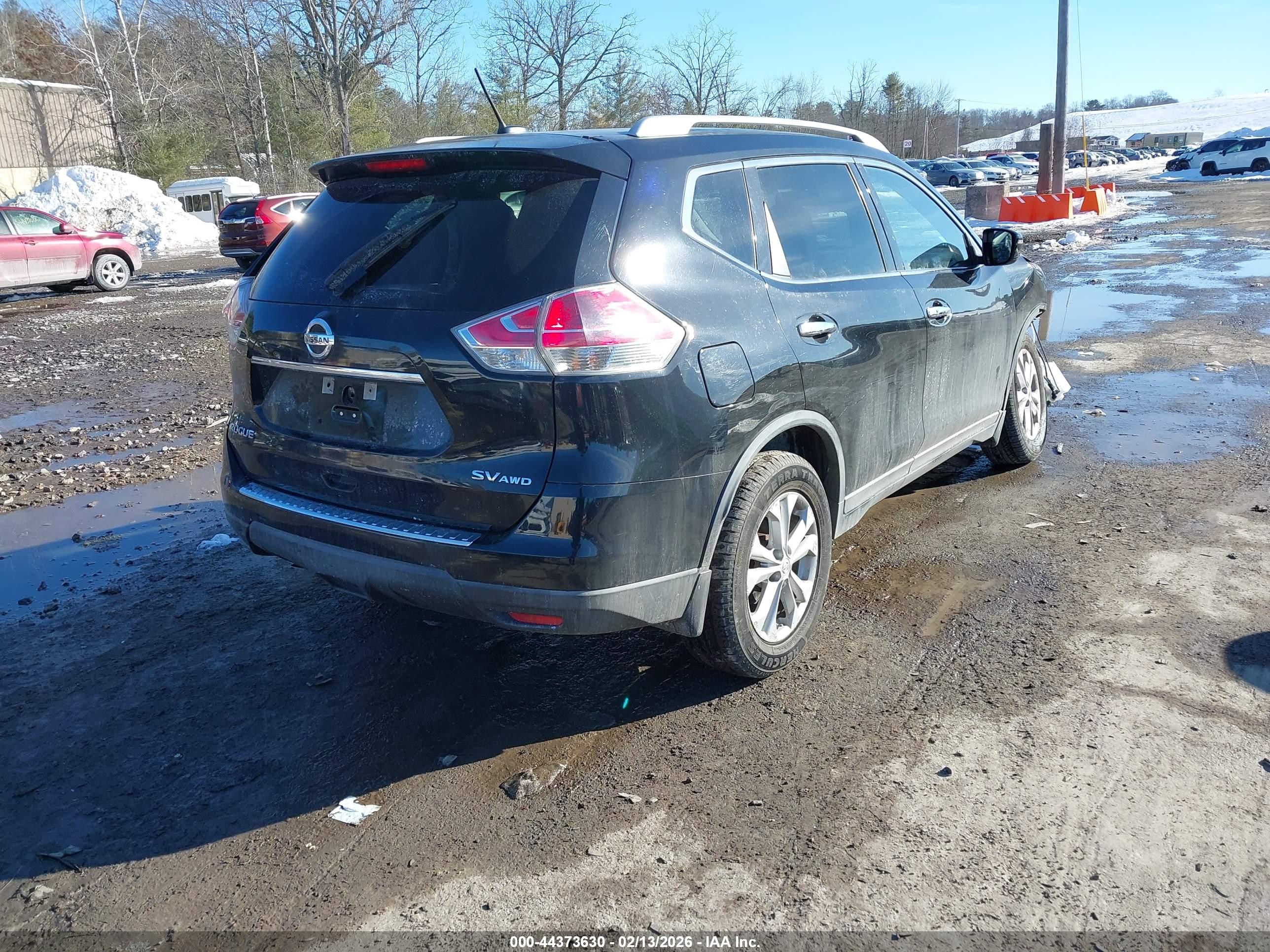 NISSAN ROGUE image 4