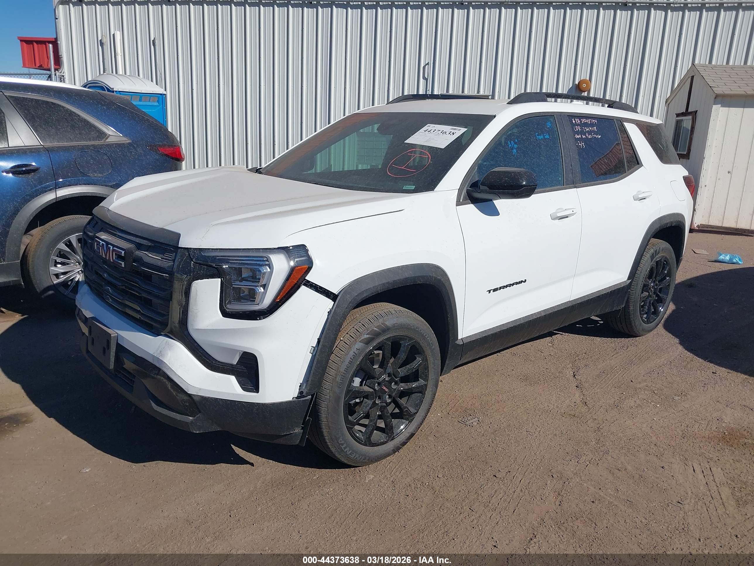 GMC TERRAIN image 2