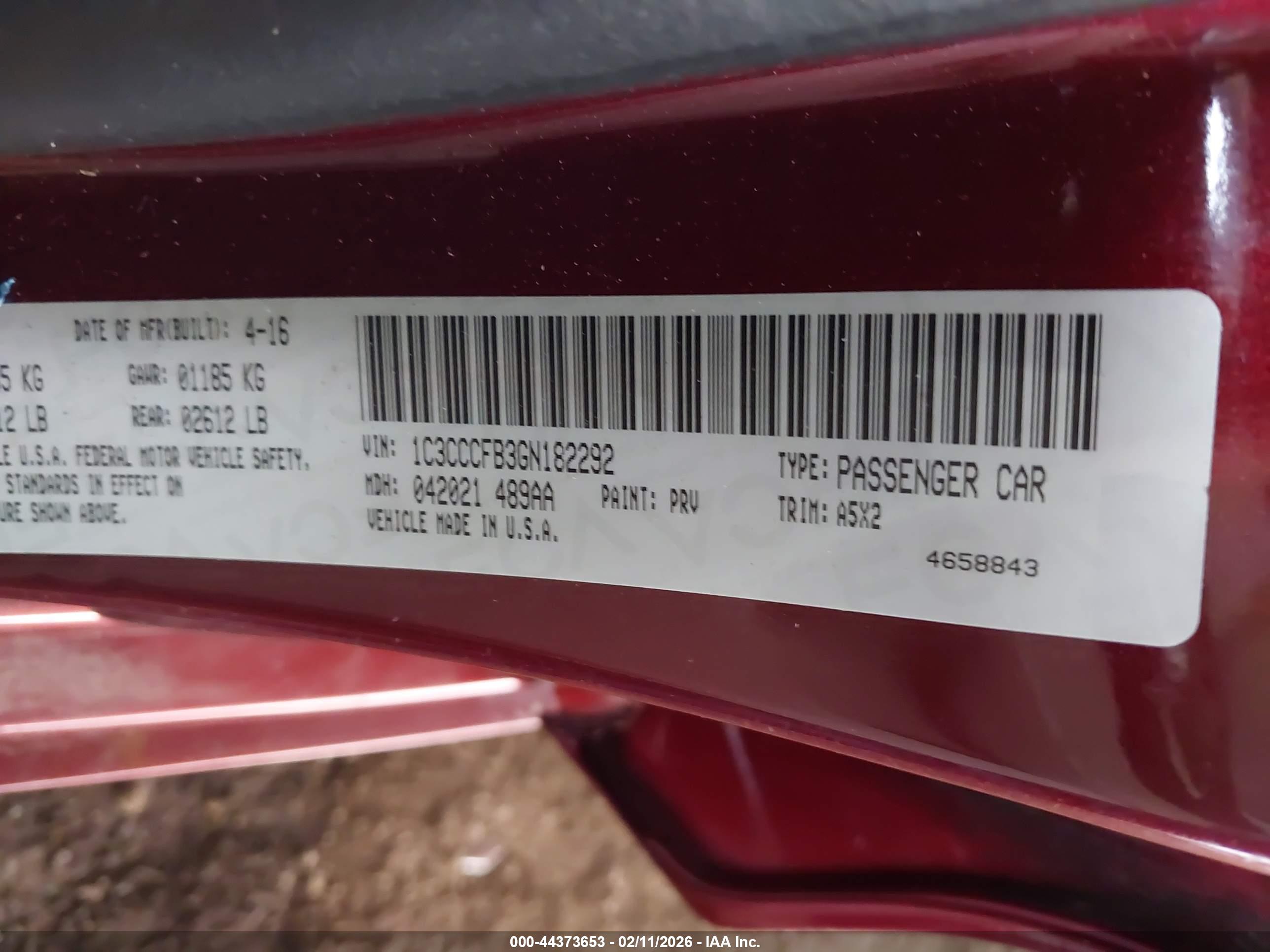 CHRYSLER 200 image 9