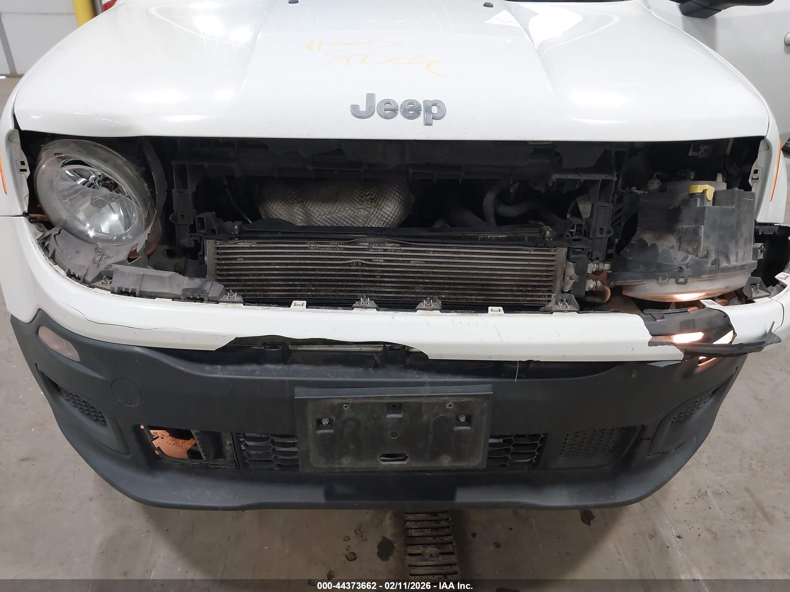 JEEP RENEGADE image 6