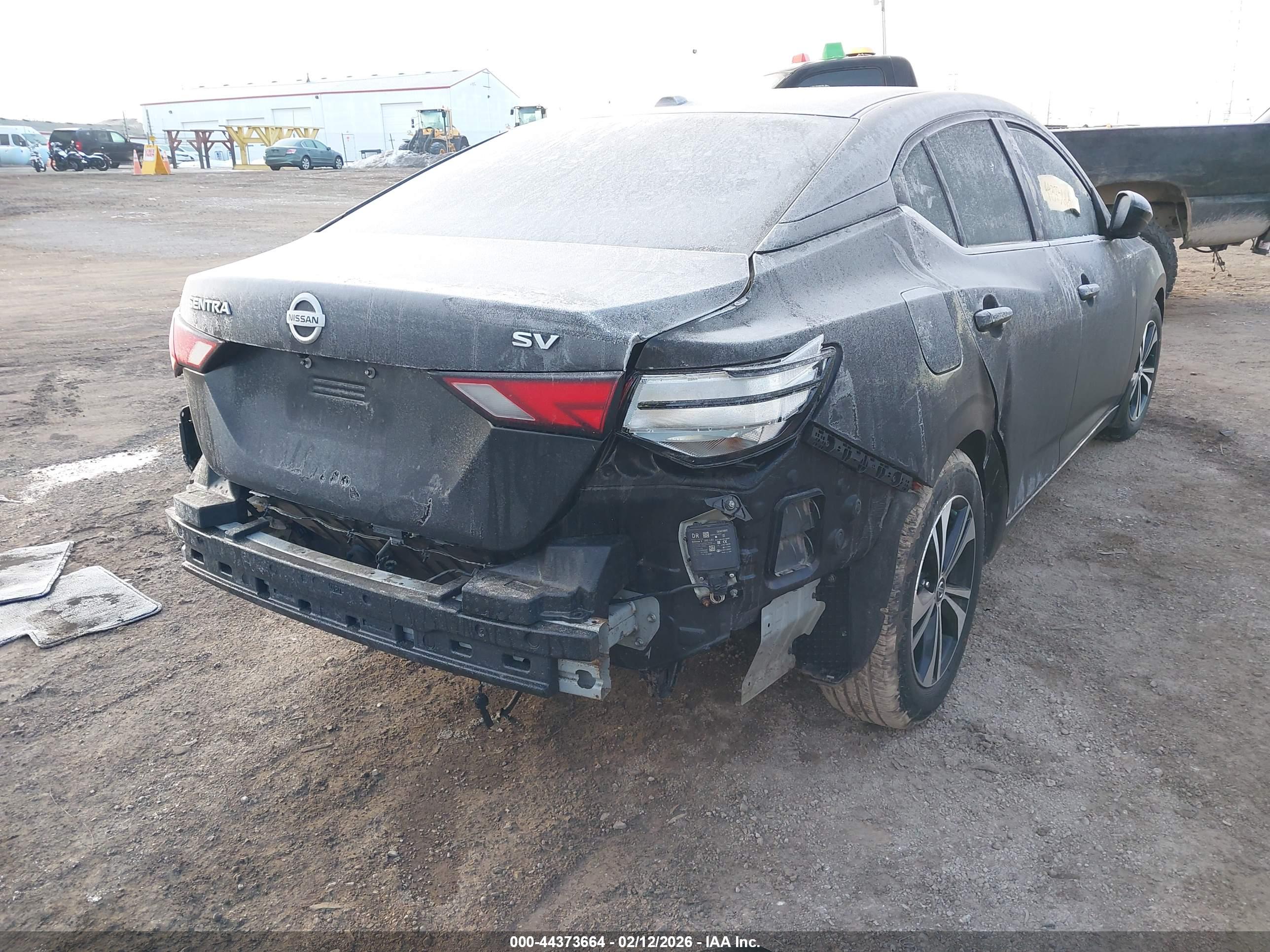 NISSAN SENTRA image 4