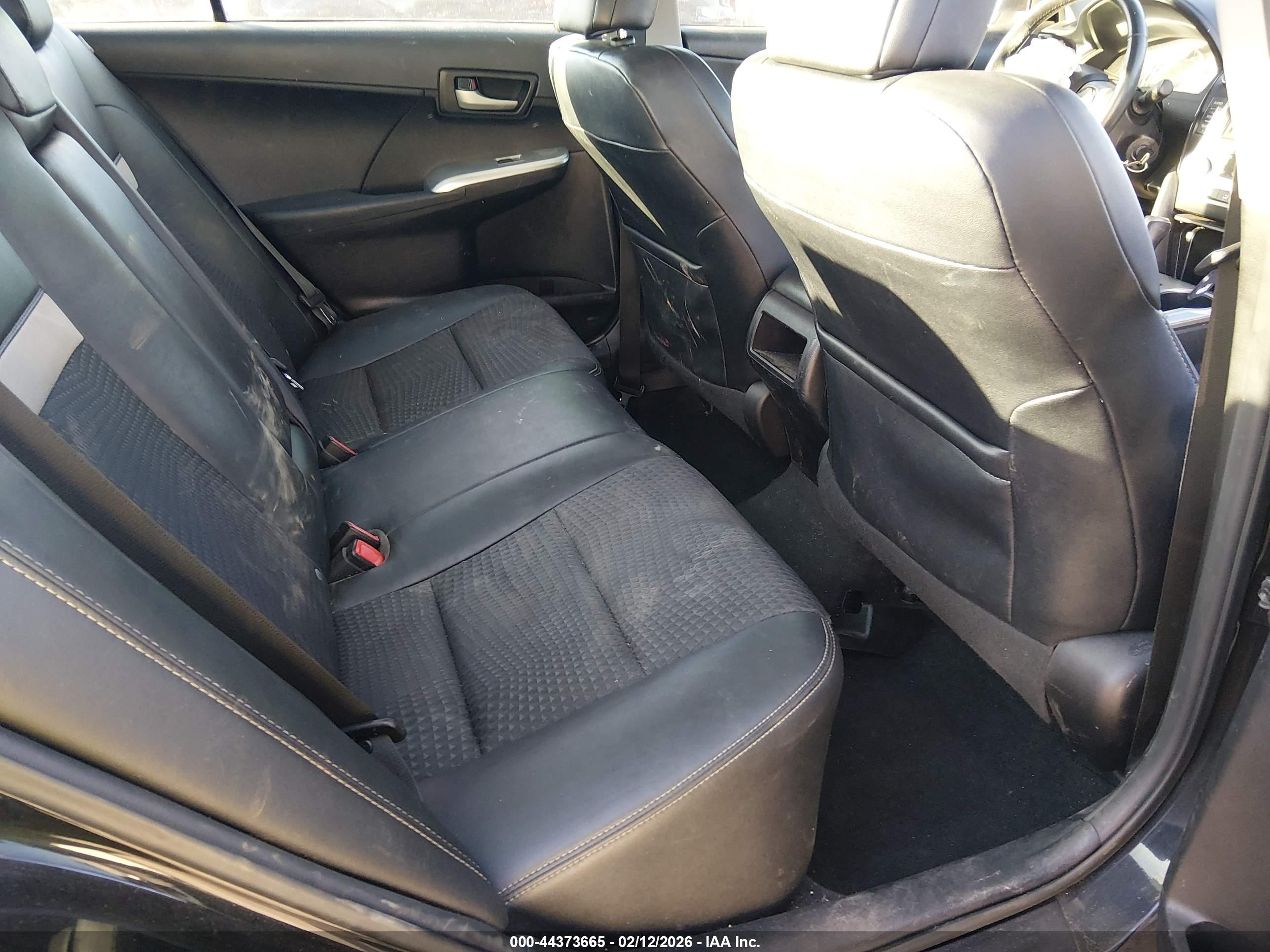 TOYOTA CAMRY image 8