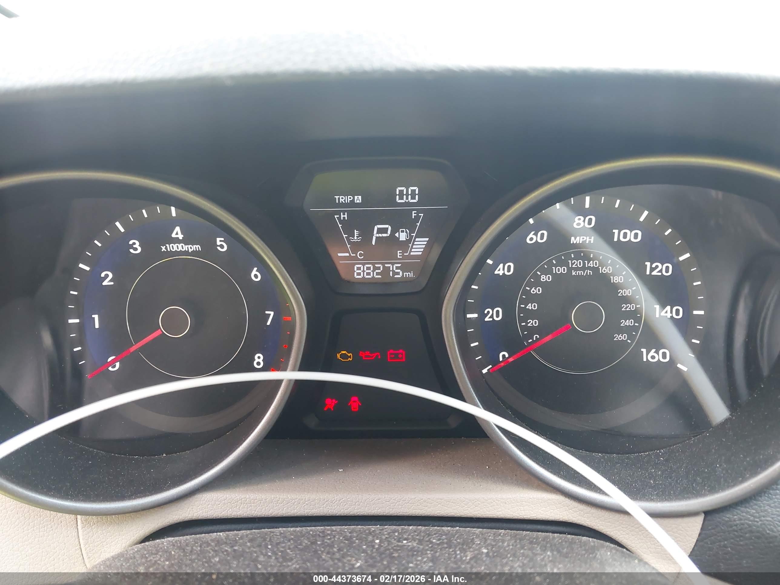 HYUNDAI ELANTRA image 7