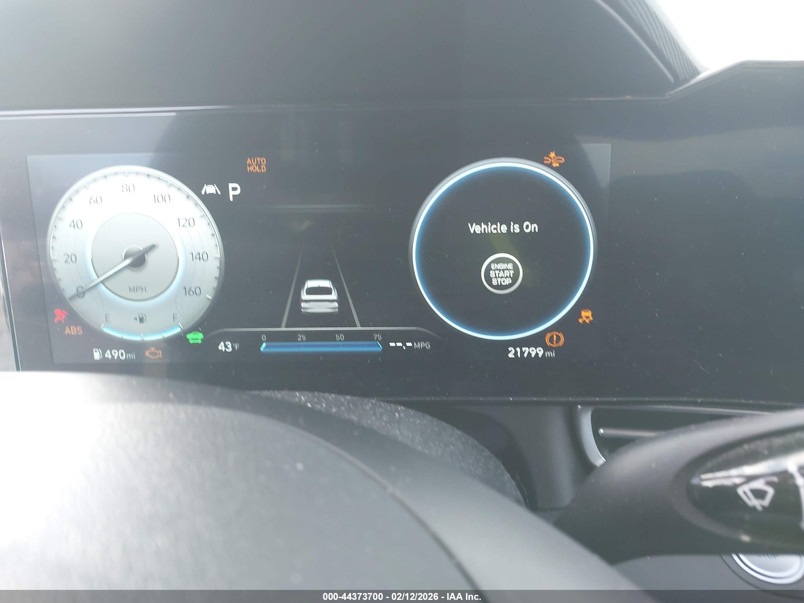 HYUNDAI ELANTRA image 7