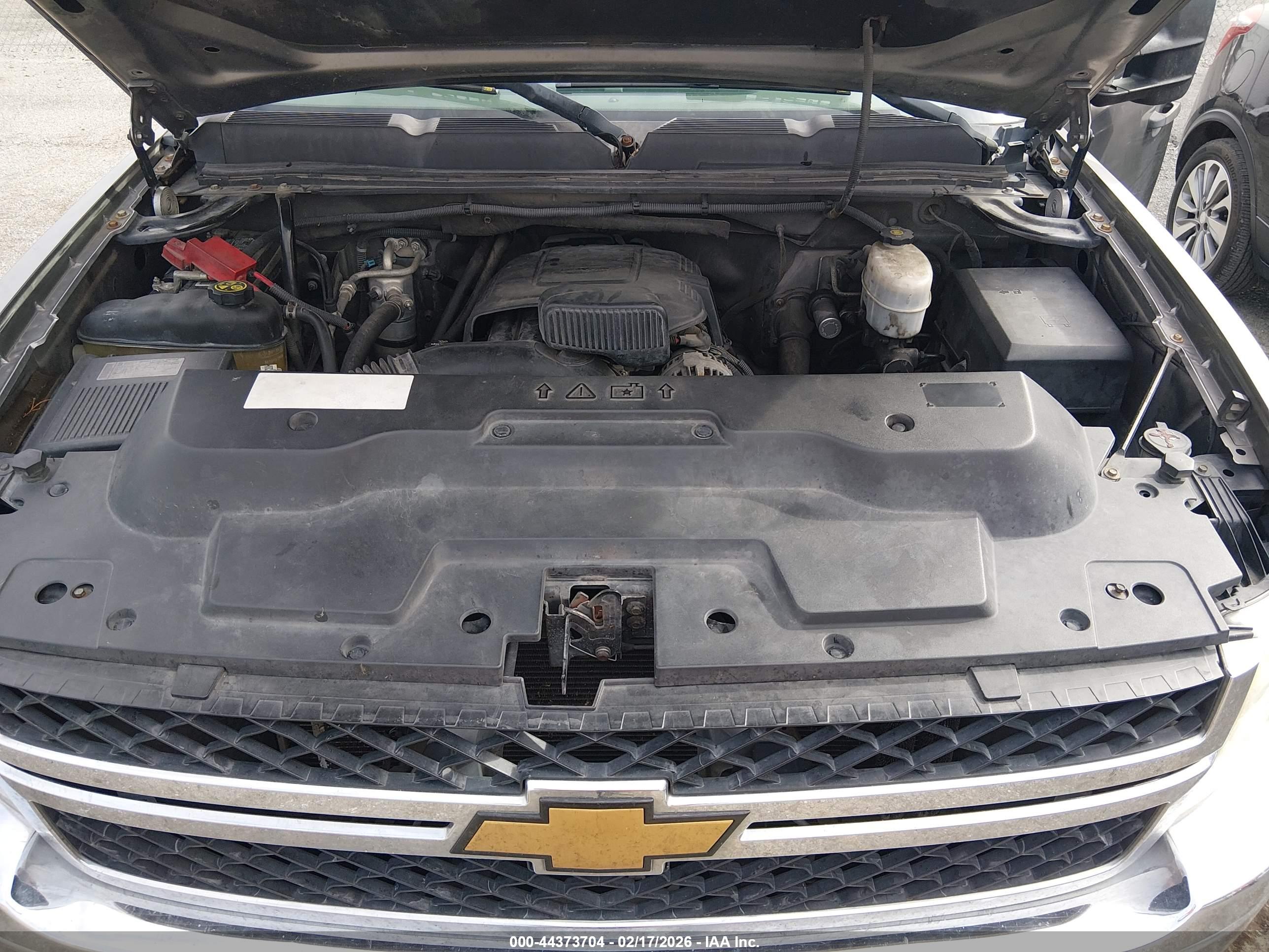 CHEVROLET SILVERADO image 10