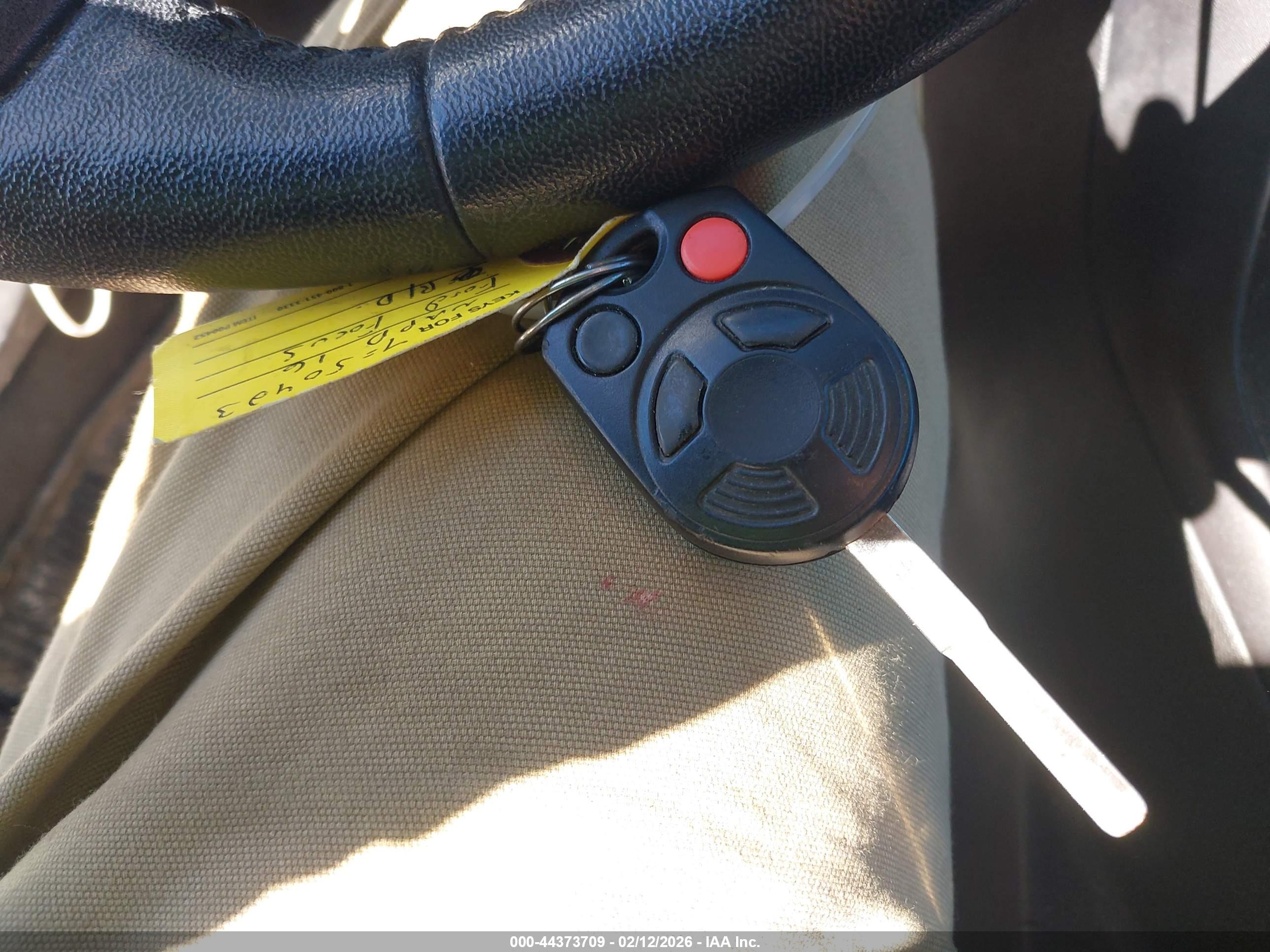FORD FOCUS image 11