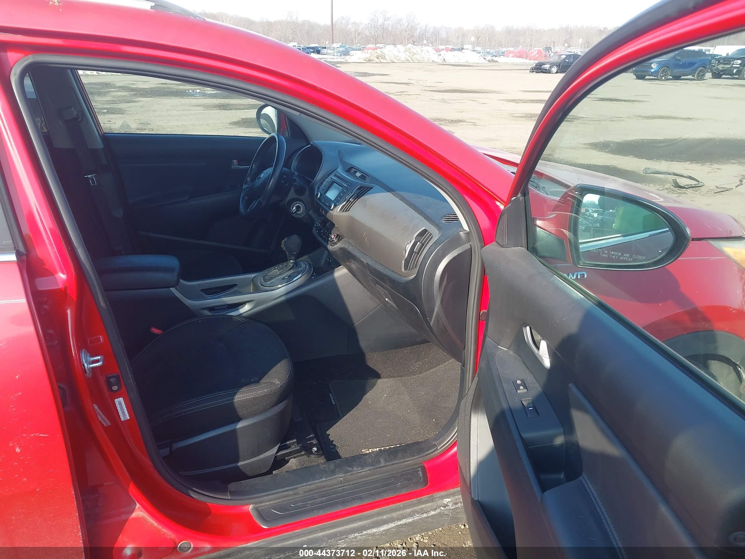 KIA SPORTAGE image 5
