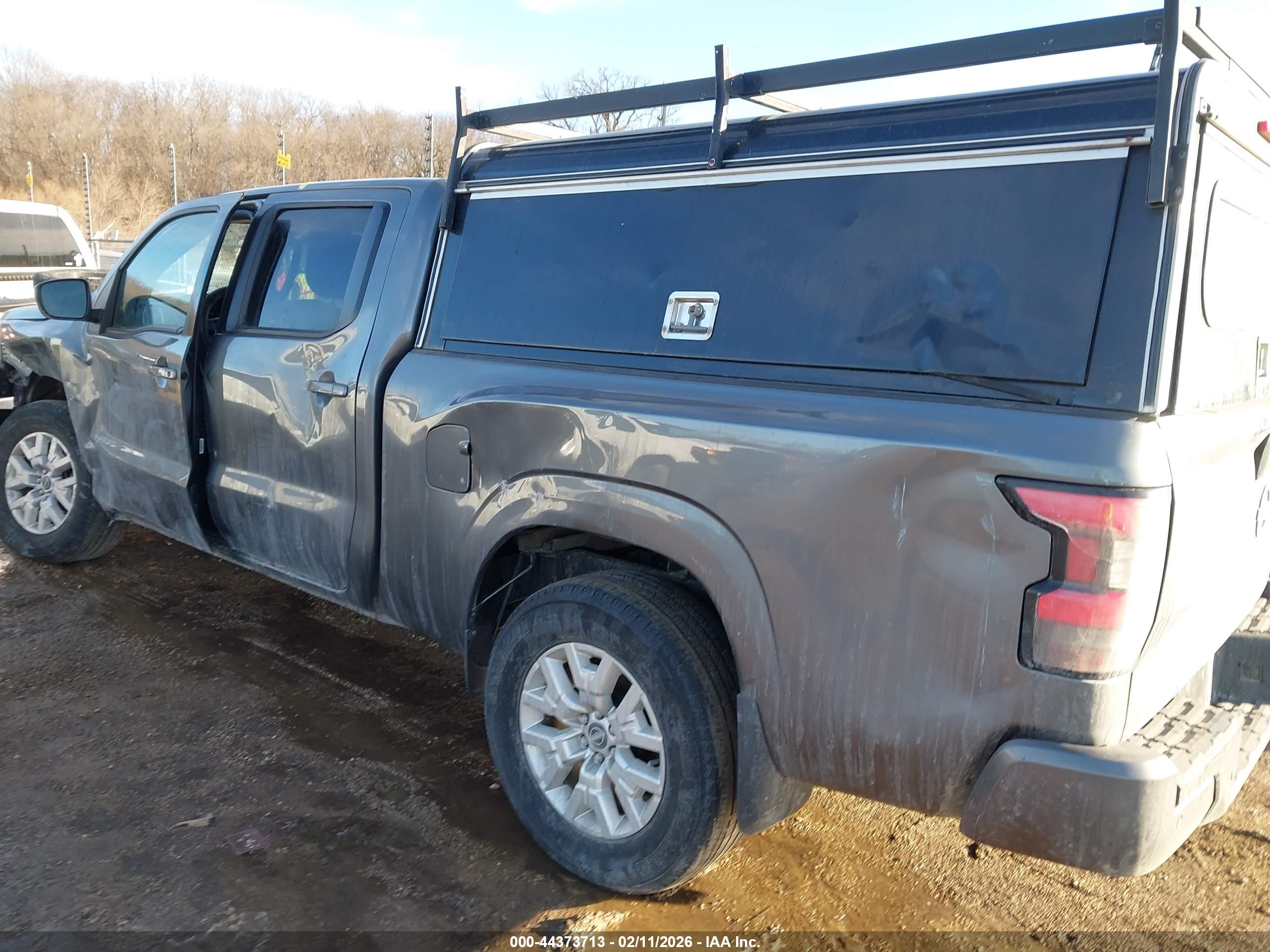 NISSAN FRONTIER image 6