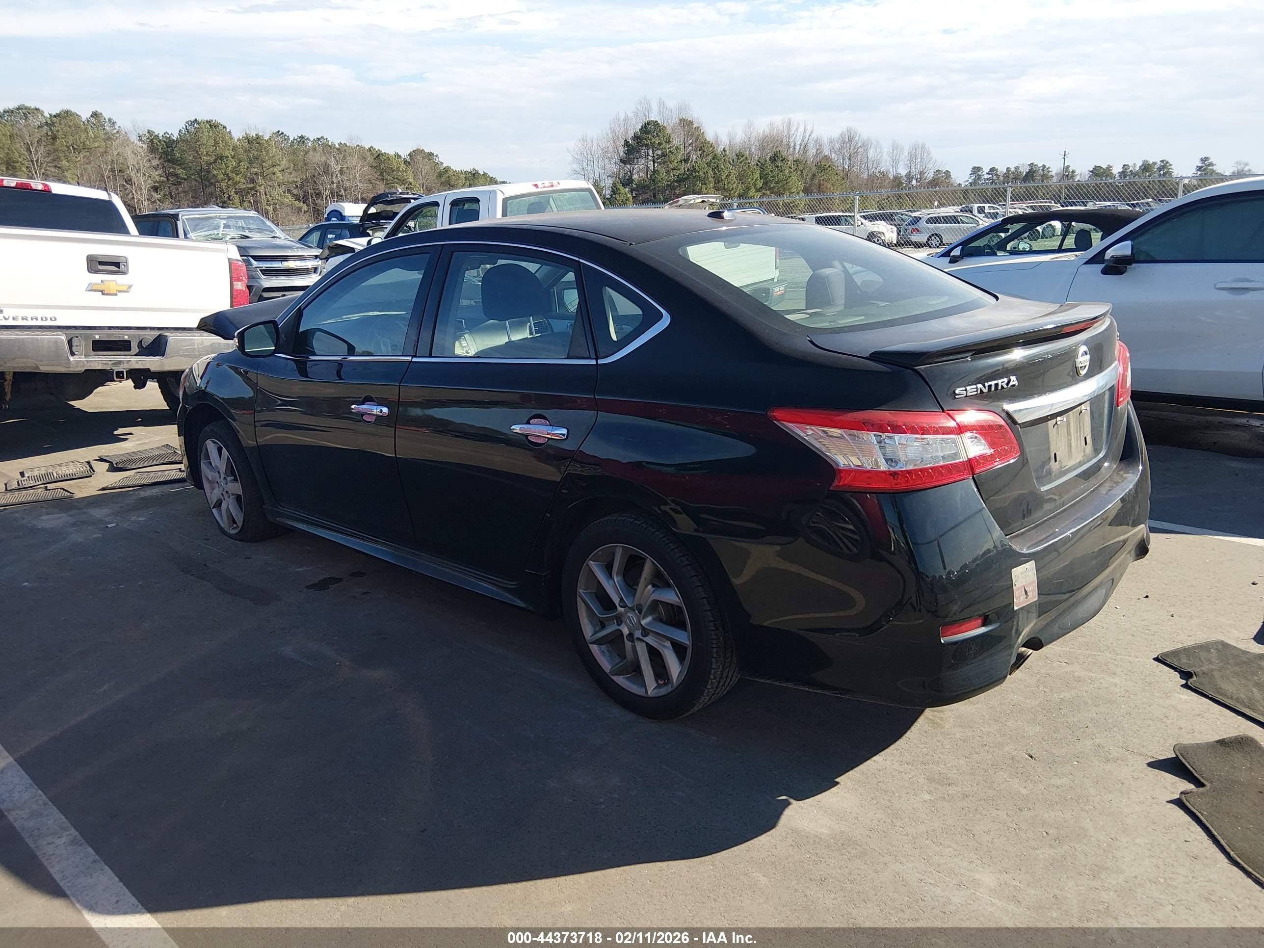 NISSAN SENTRA image 3