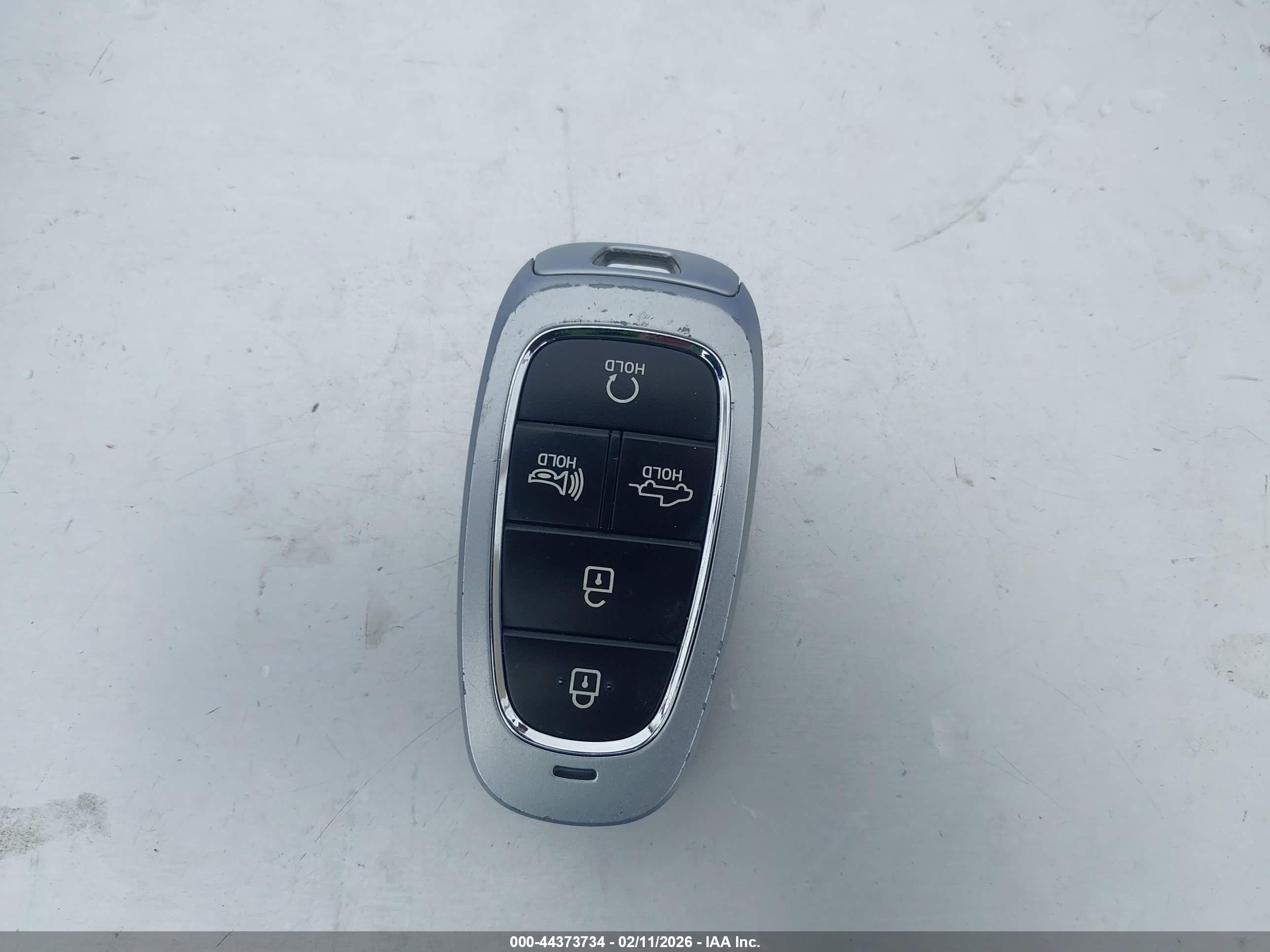 HYUNDAI SANTA image 11