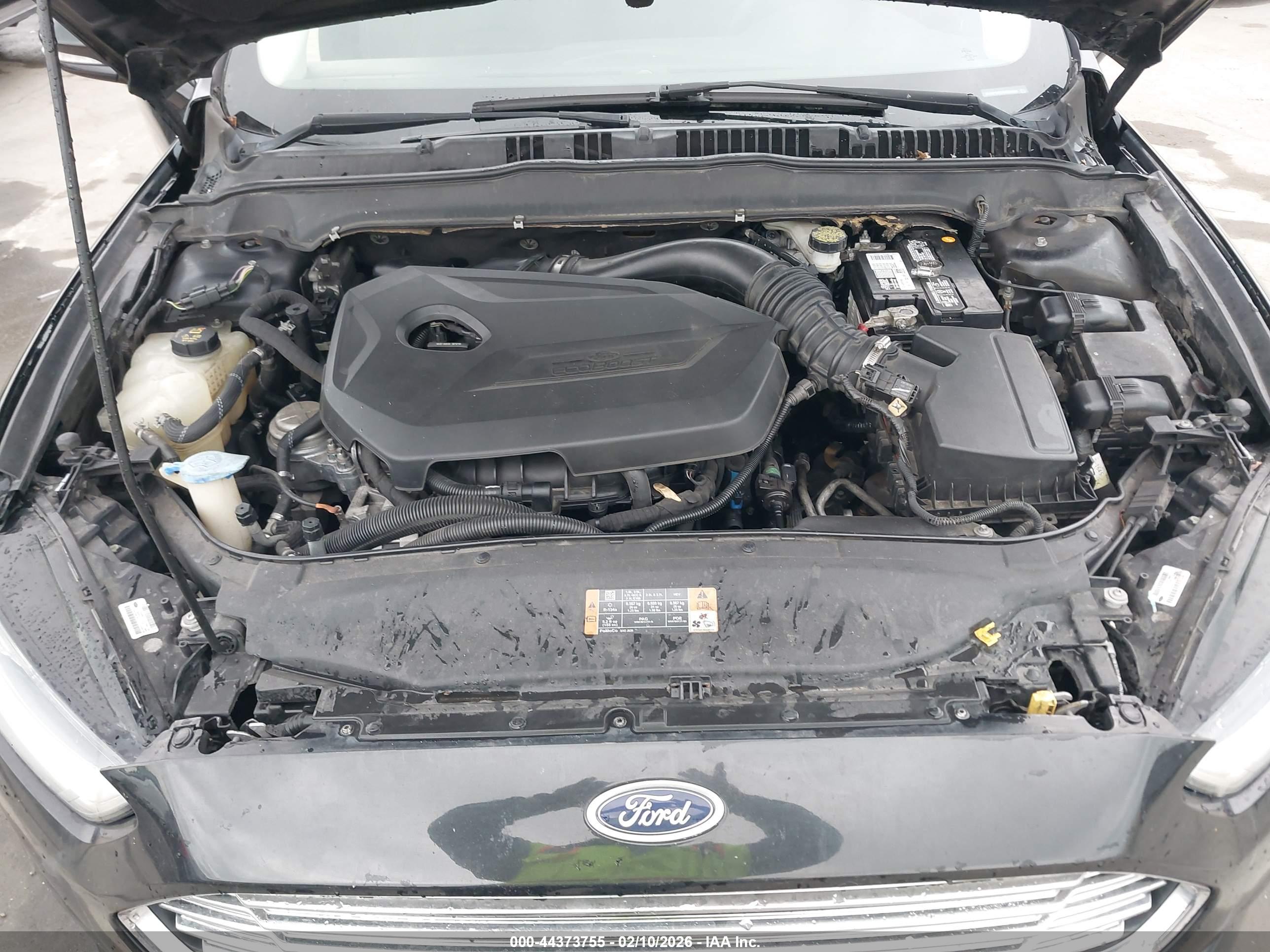 FORD FUSION image 10
