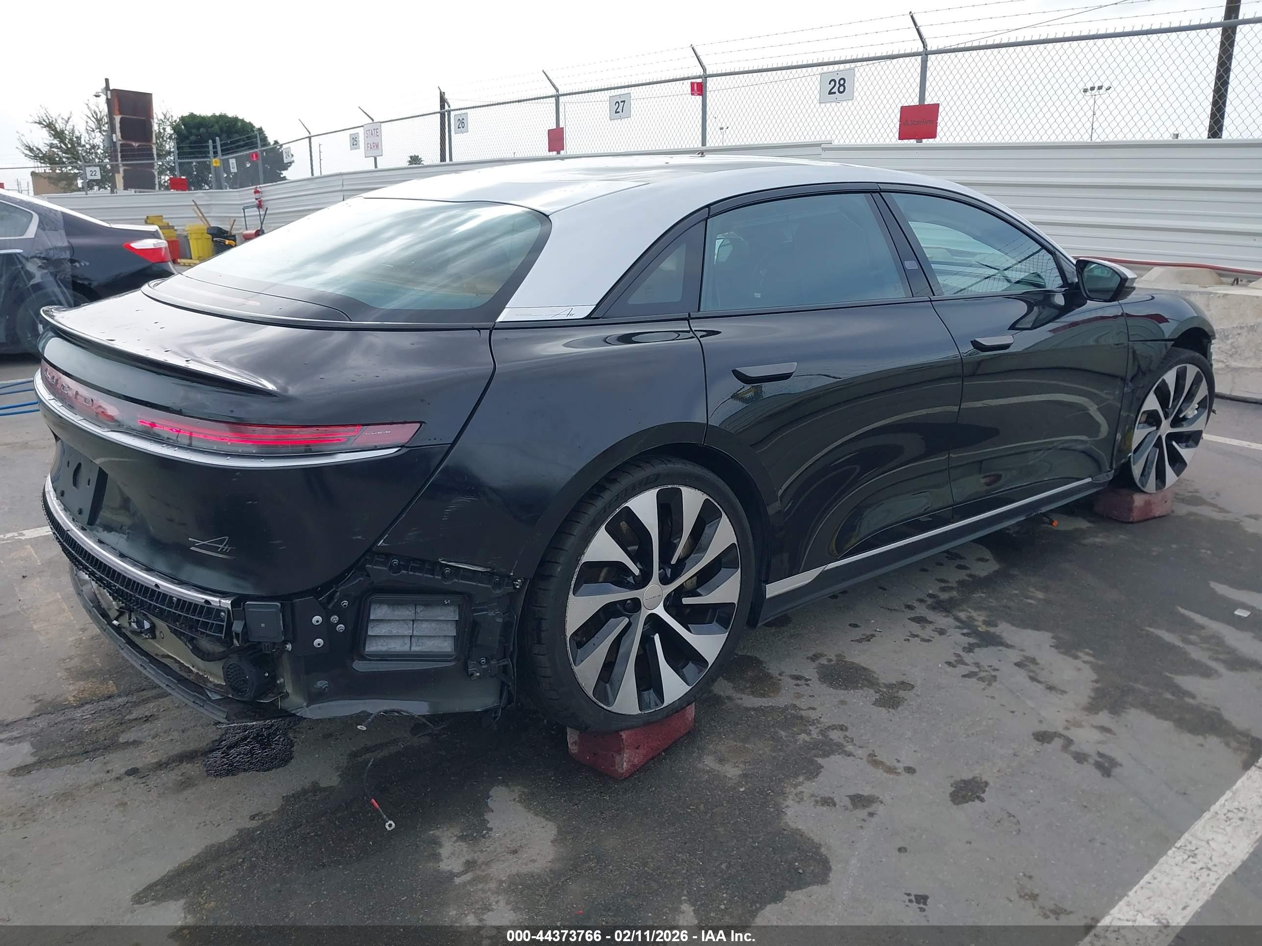 LUCID AIR image 4