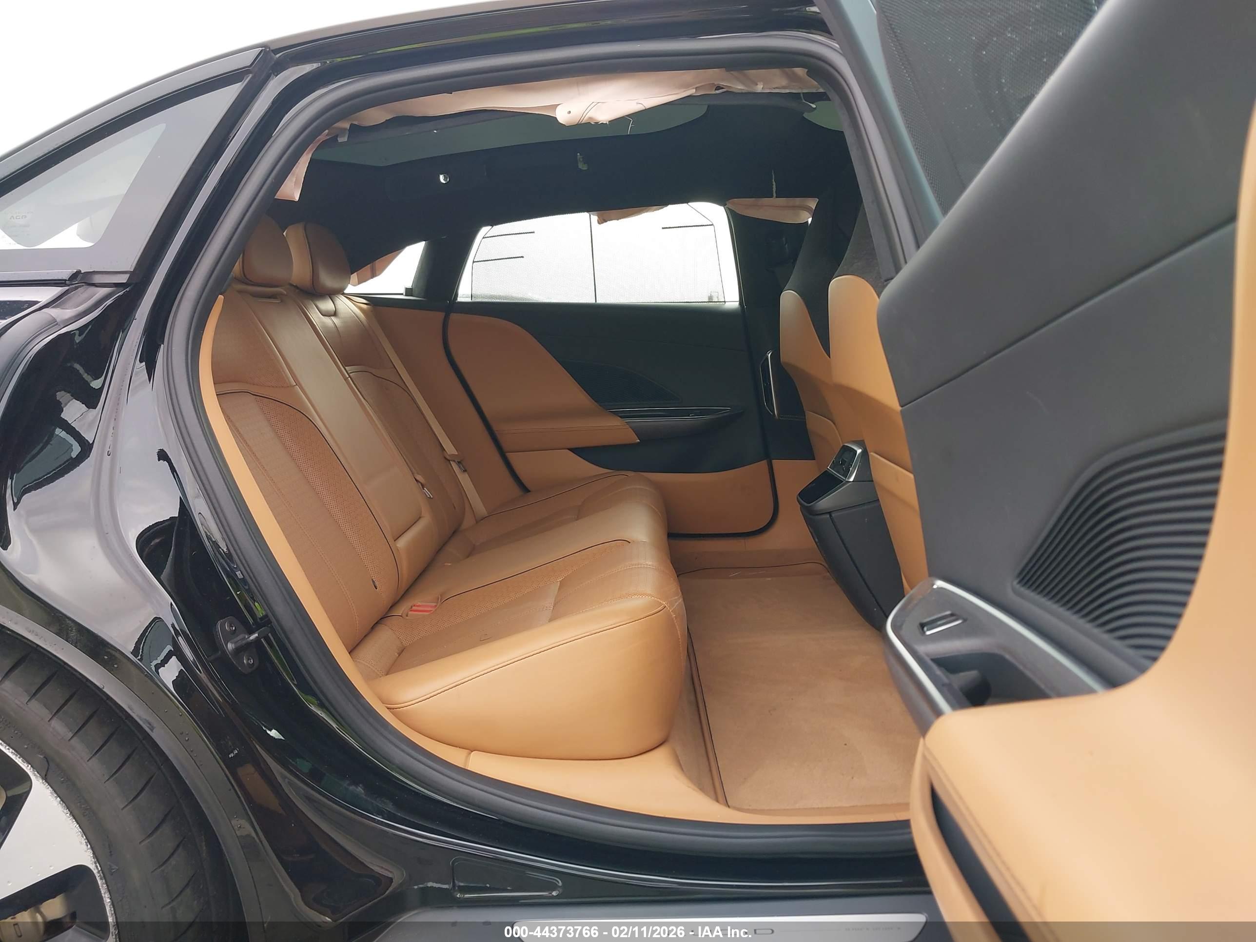 LUCID AIR image 8