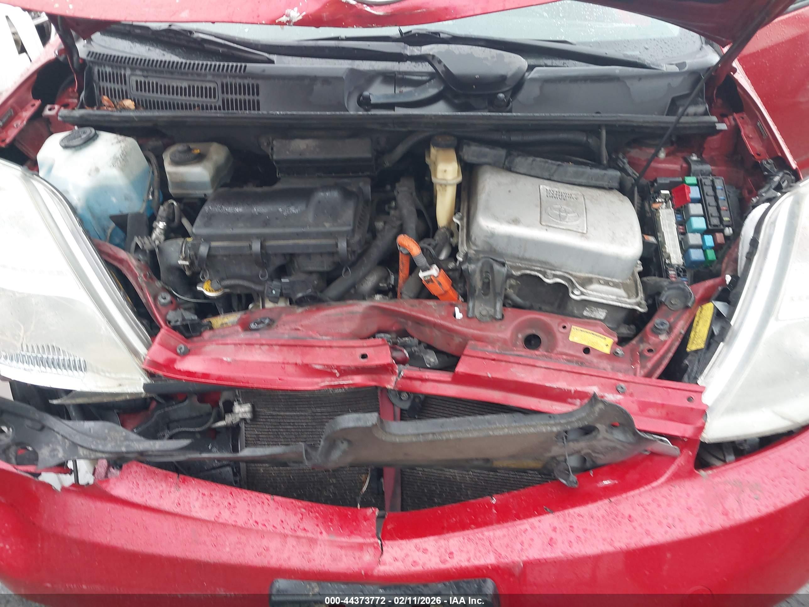 TOYOTA PRIUS image 10