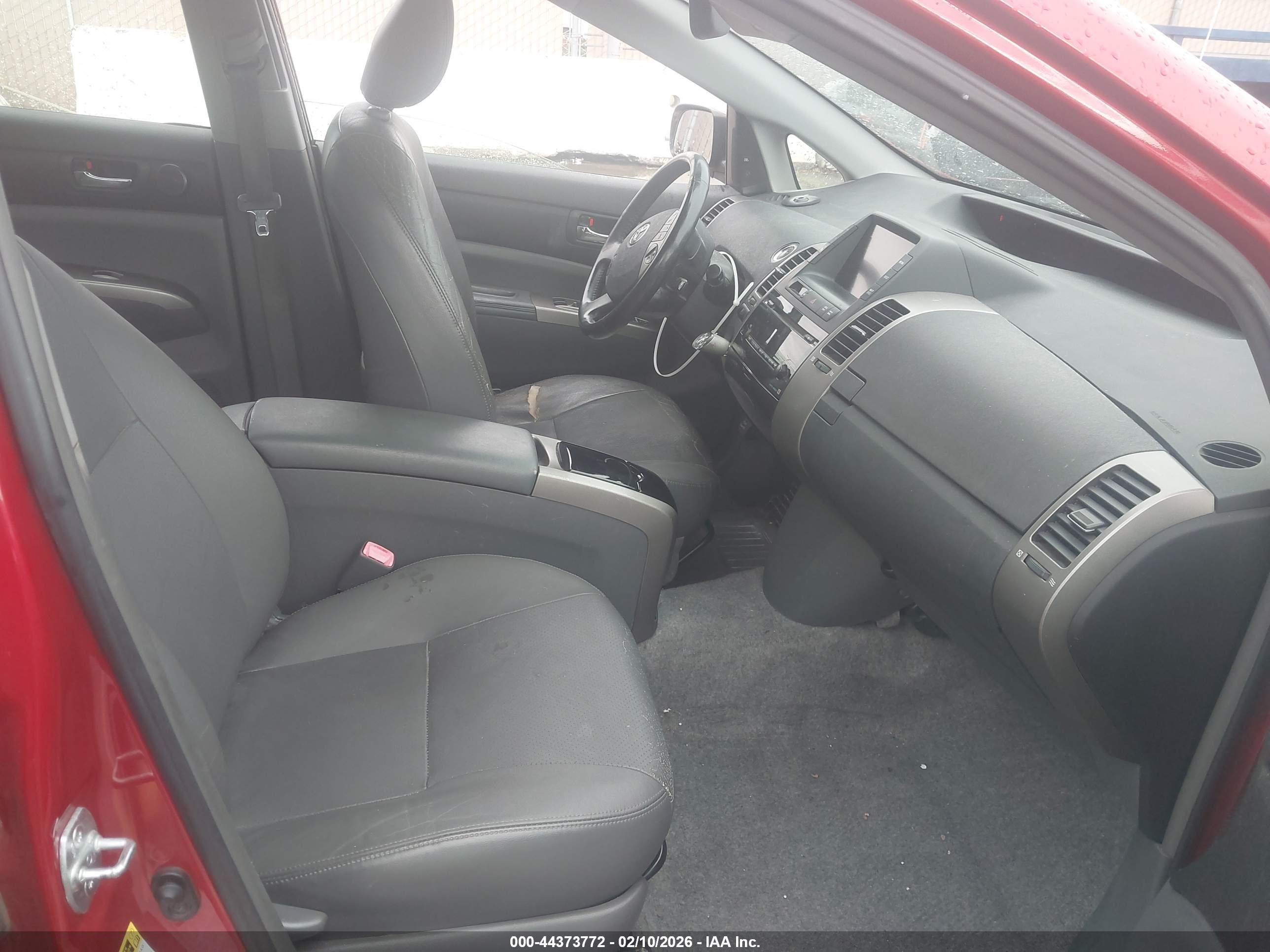 TOYOTA PRIUS image 5
