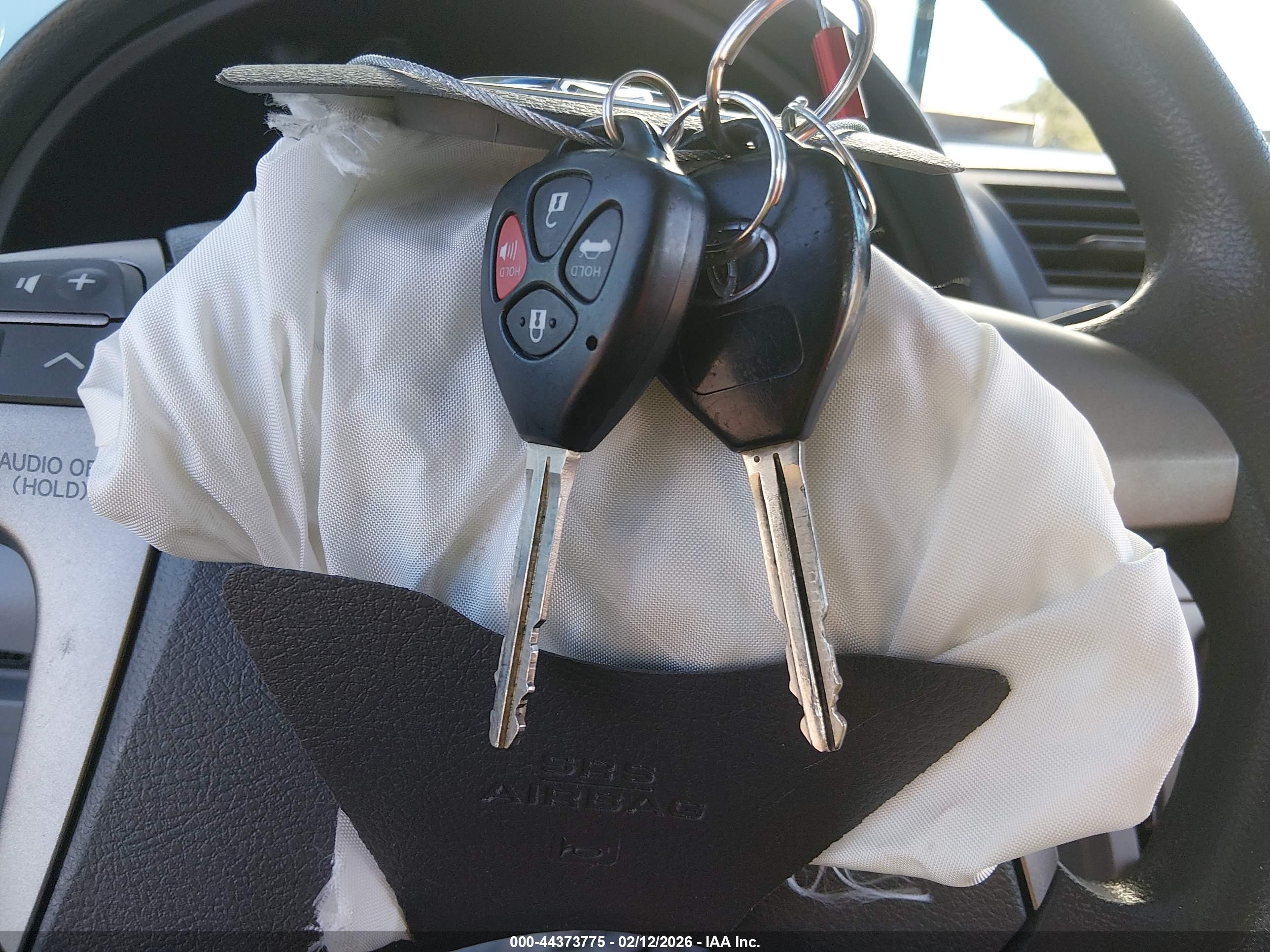 TOYOTA CAMRY image 11