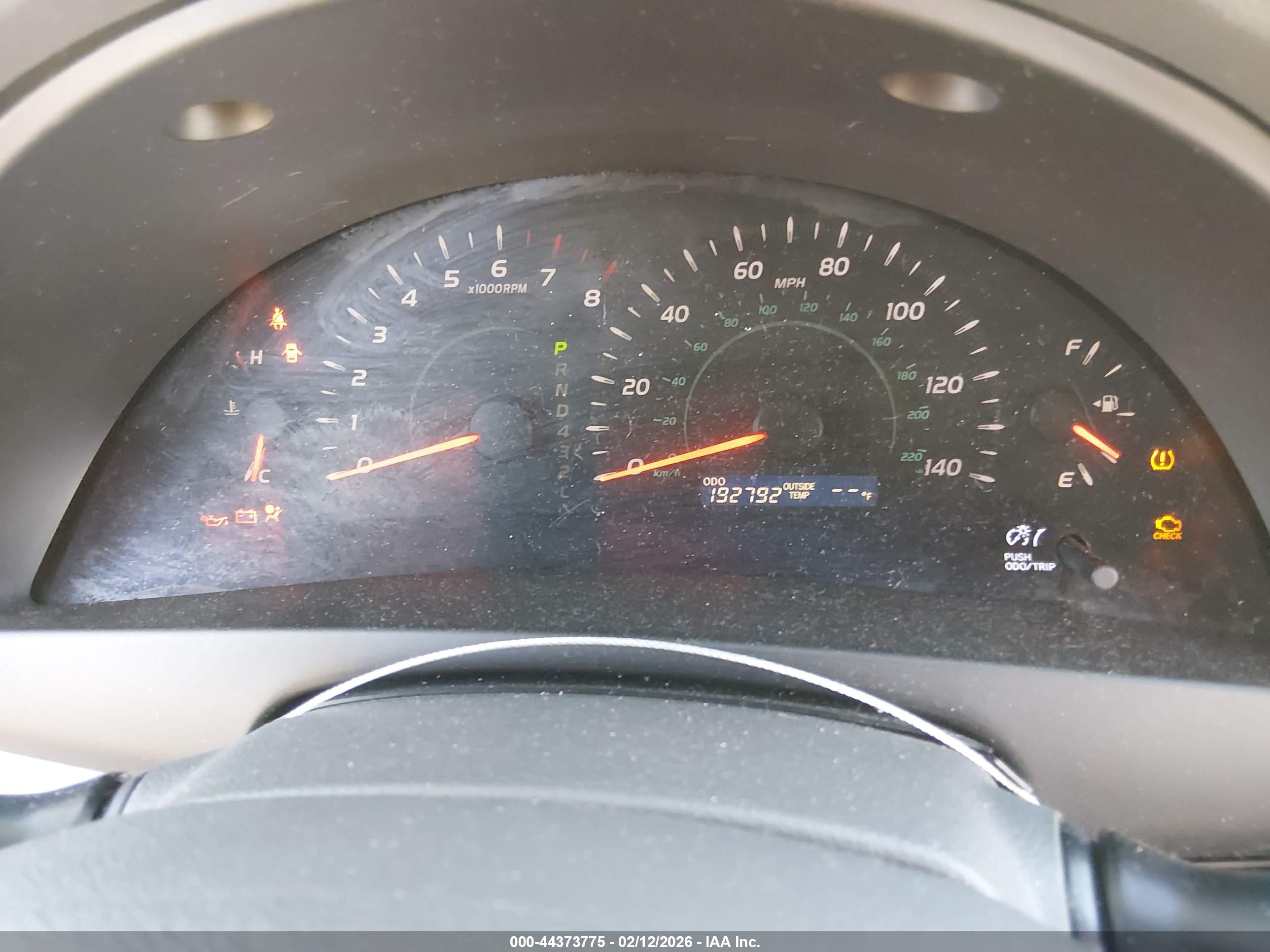 TOYOTA CAMRY image 7