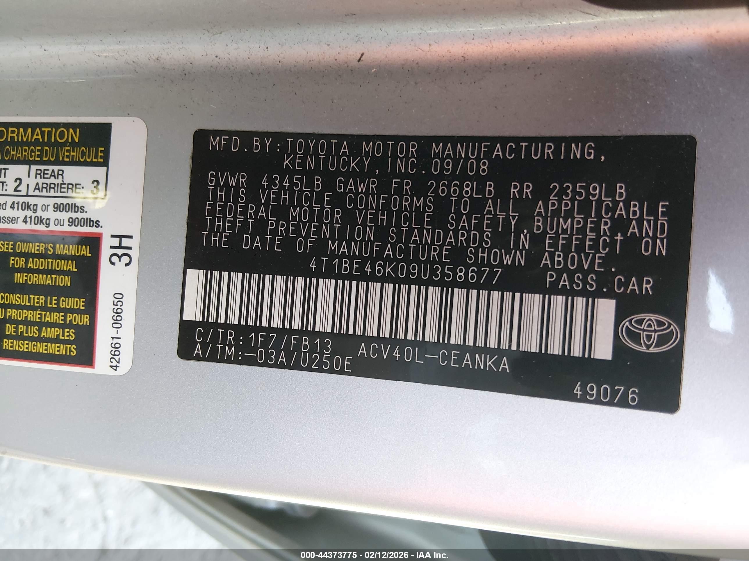 TOYOTA CAMRY image 9
