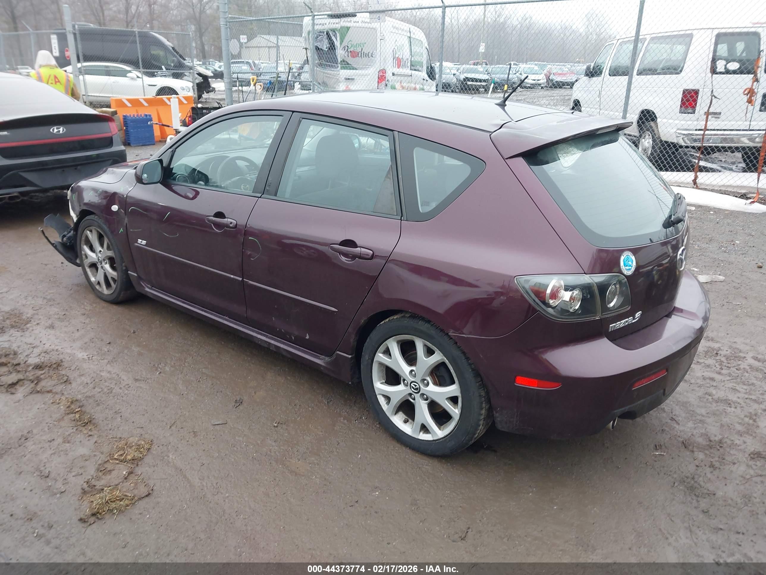 MAZDA MAZDA3 image 3
