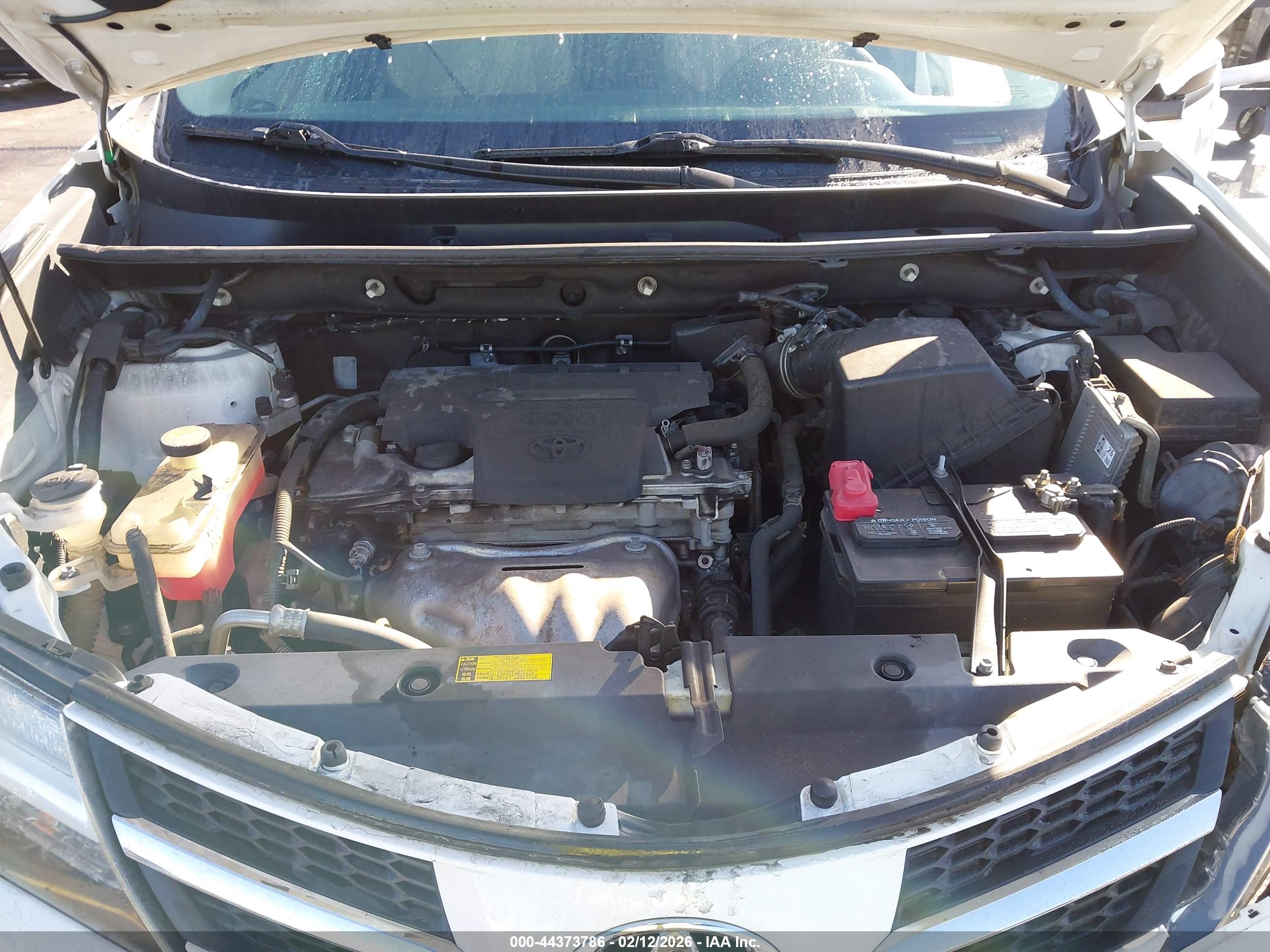 TOYOTA RAV4 image 10