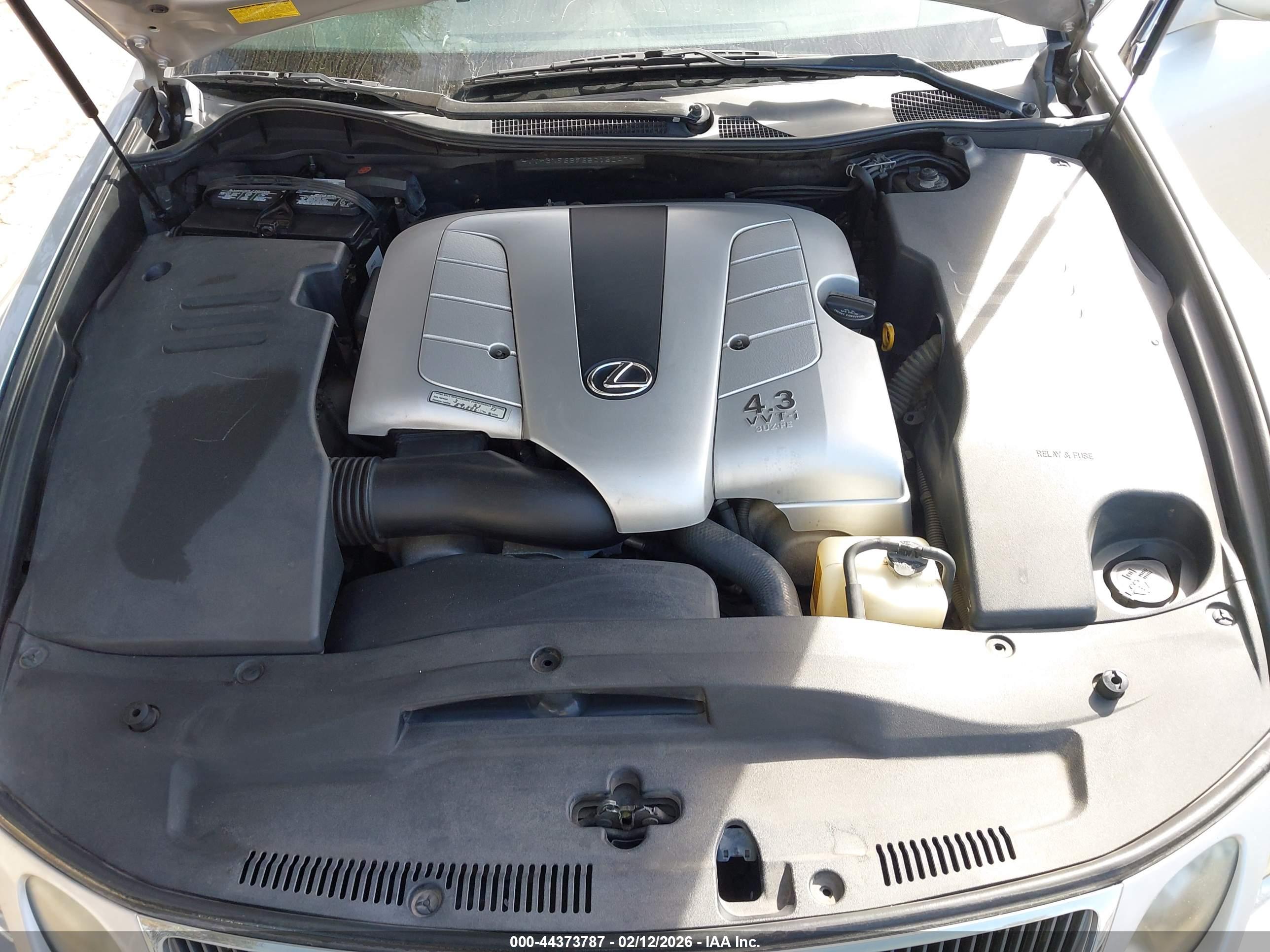 LEXUS GS image 10