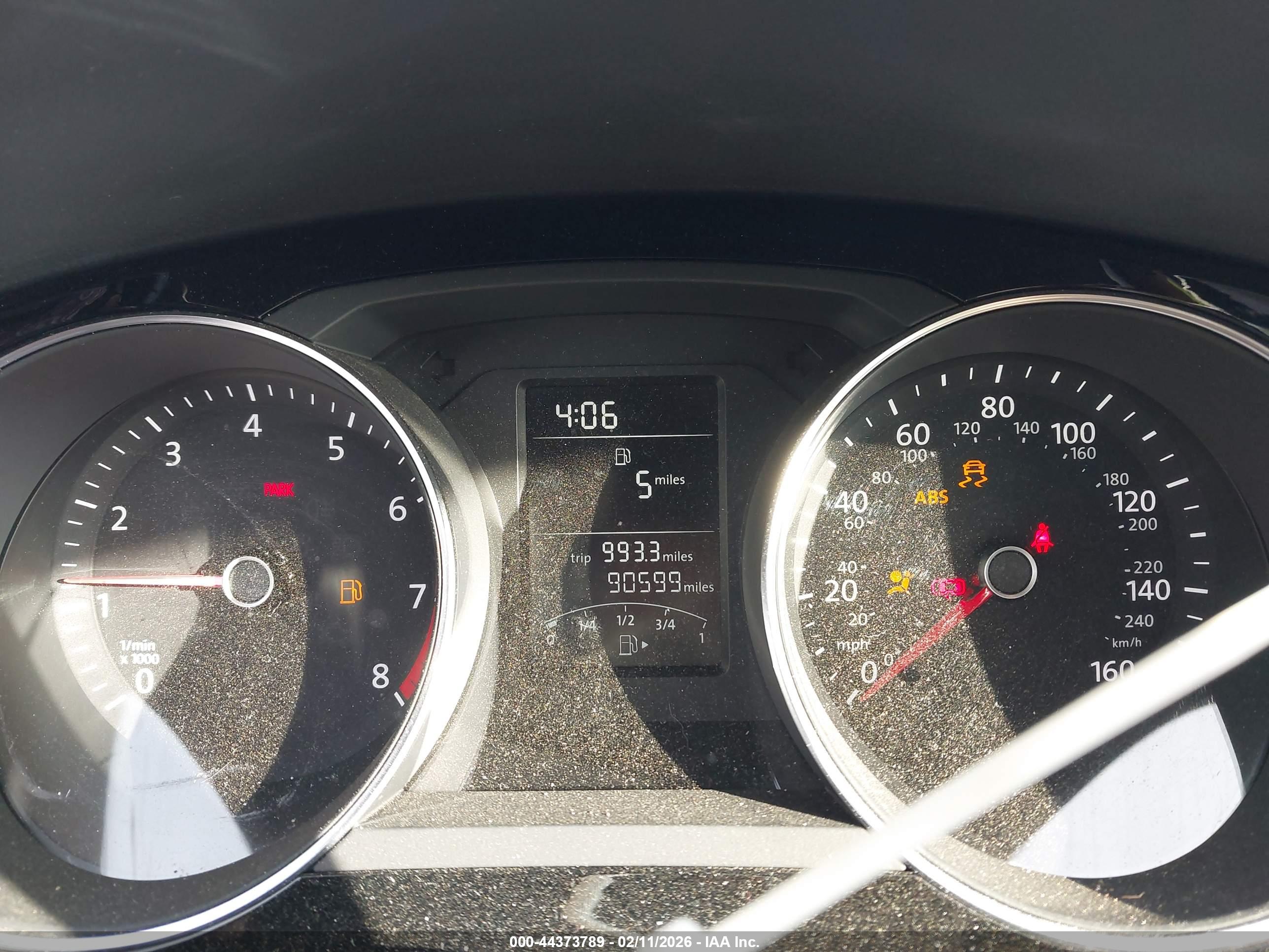 VOLKSWAGEN JETTA image 7