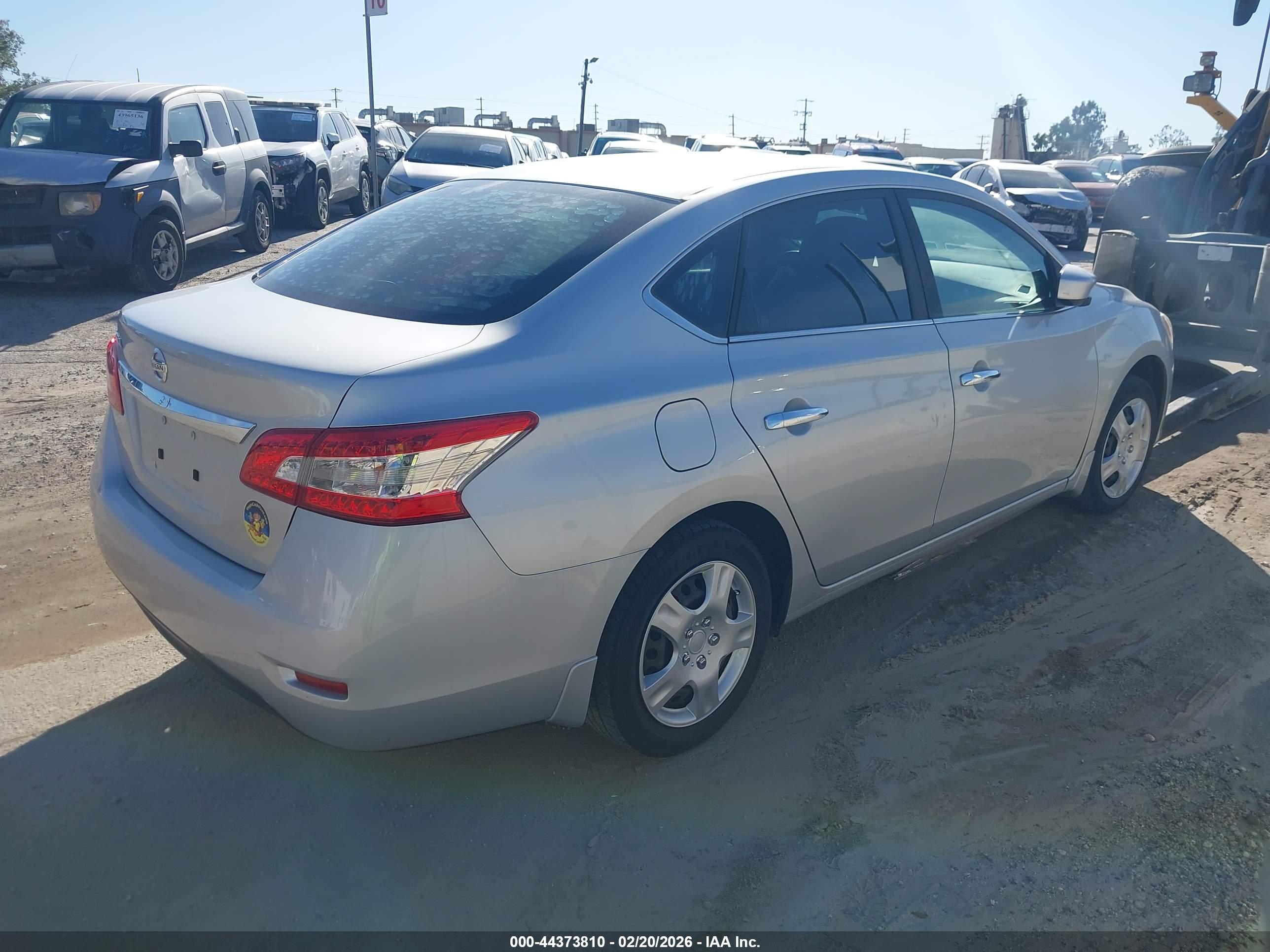 NISSAN SENTRA image 4