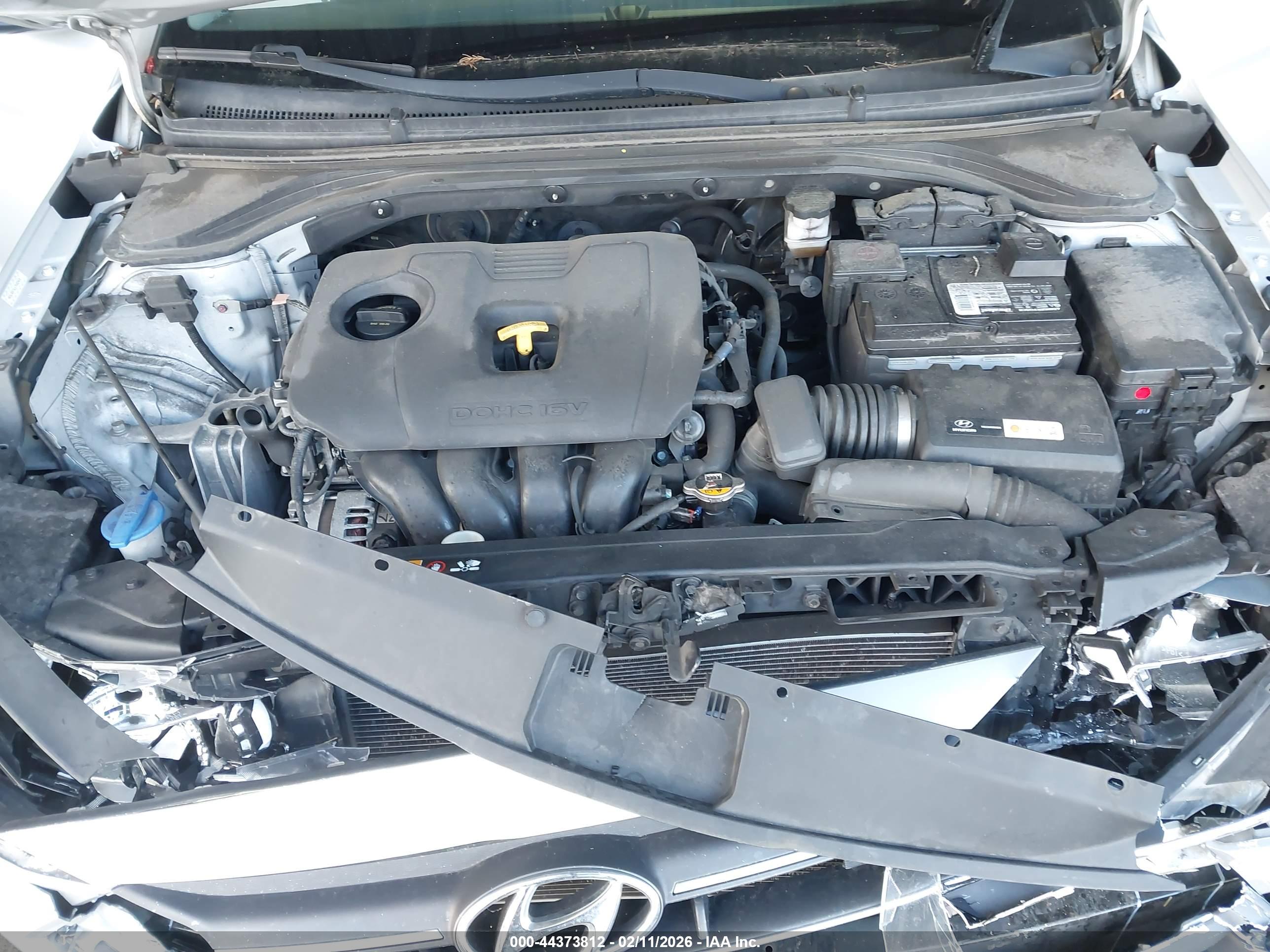 HYUNDAI ELANTRA image 10