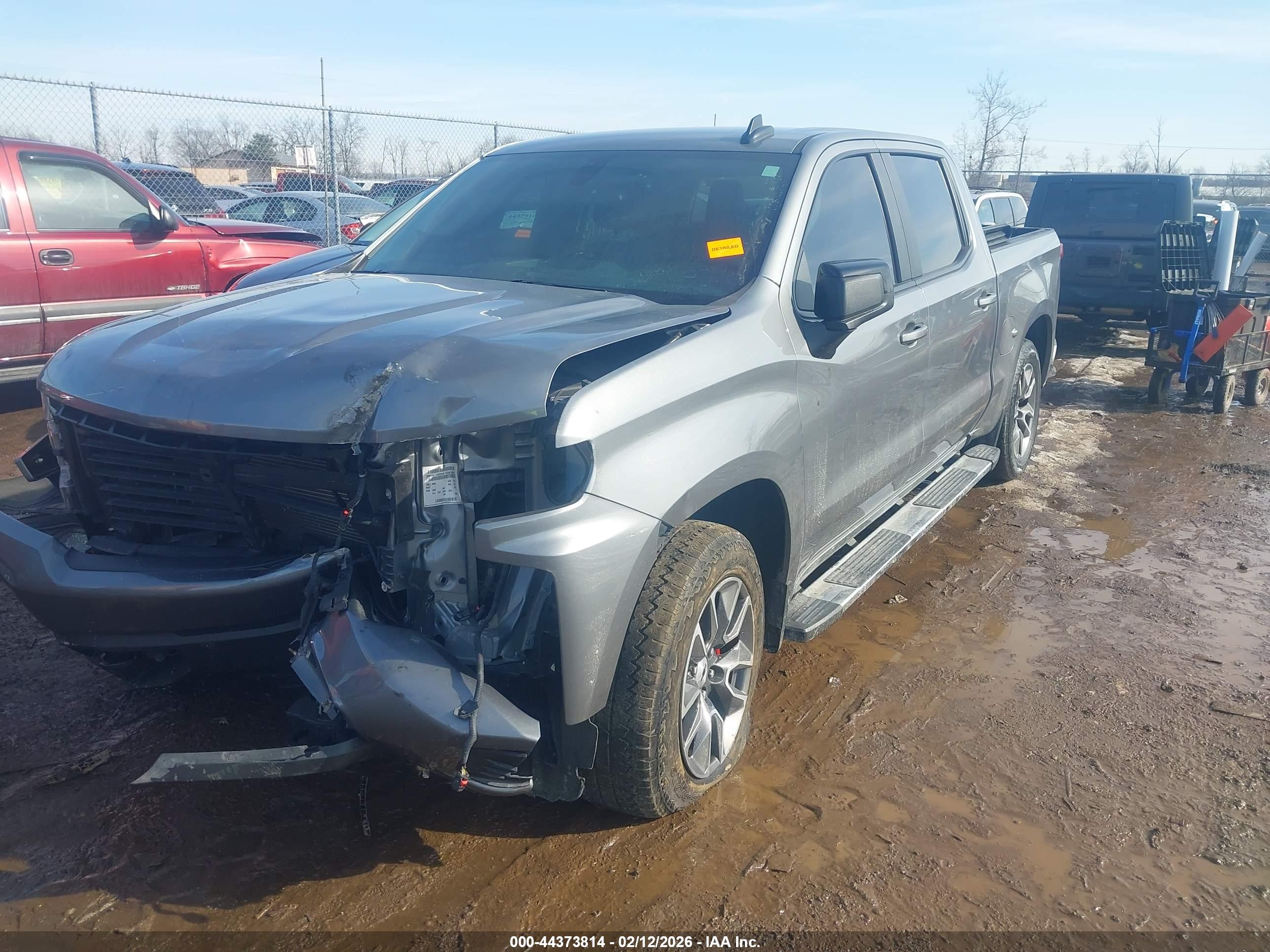 CHEVROLET SILVERADO image 2