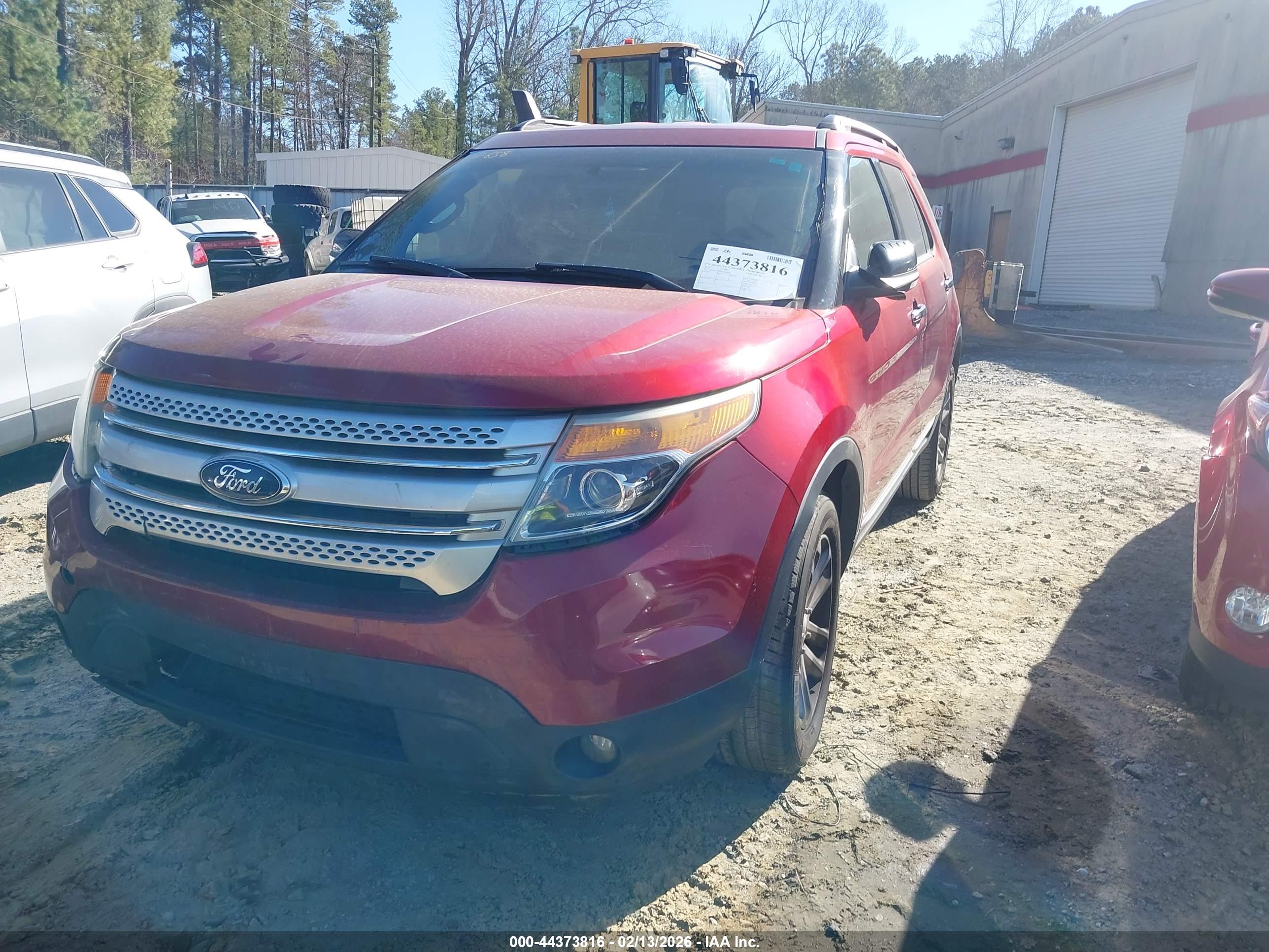 FORD EXPLORER image 2