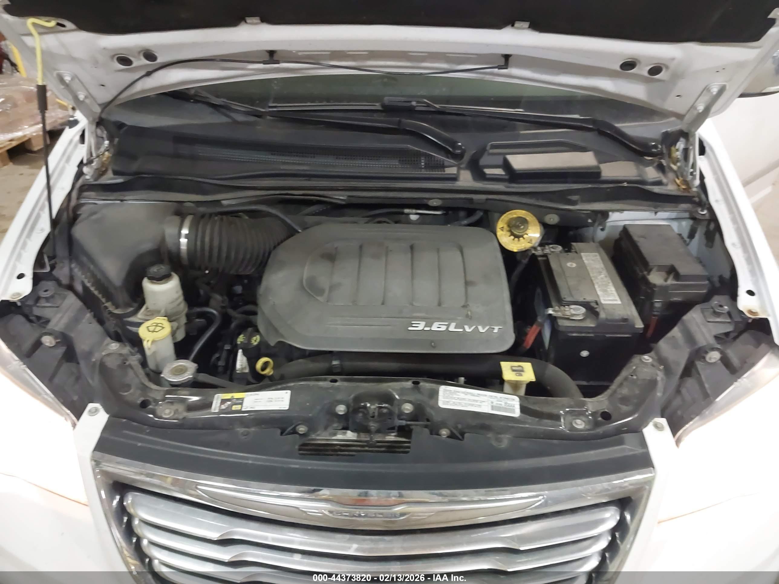 CHRYSLER TOWN image 10