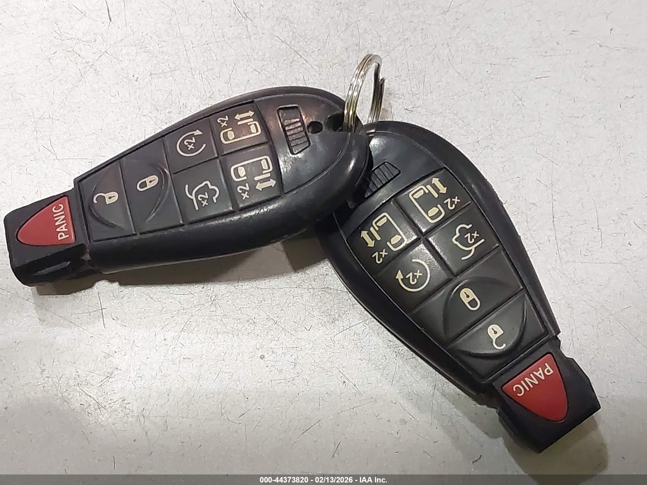 CHRYSLER TOWN image 11