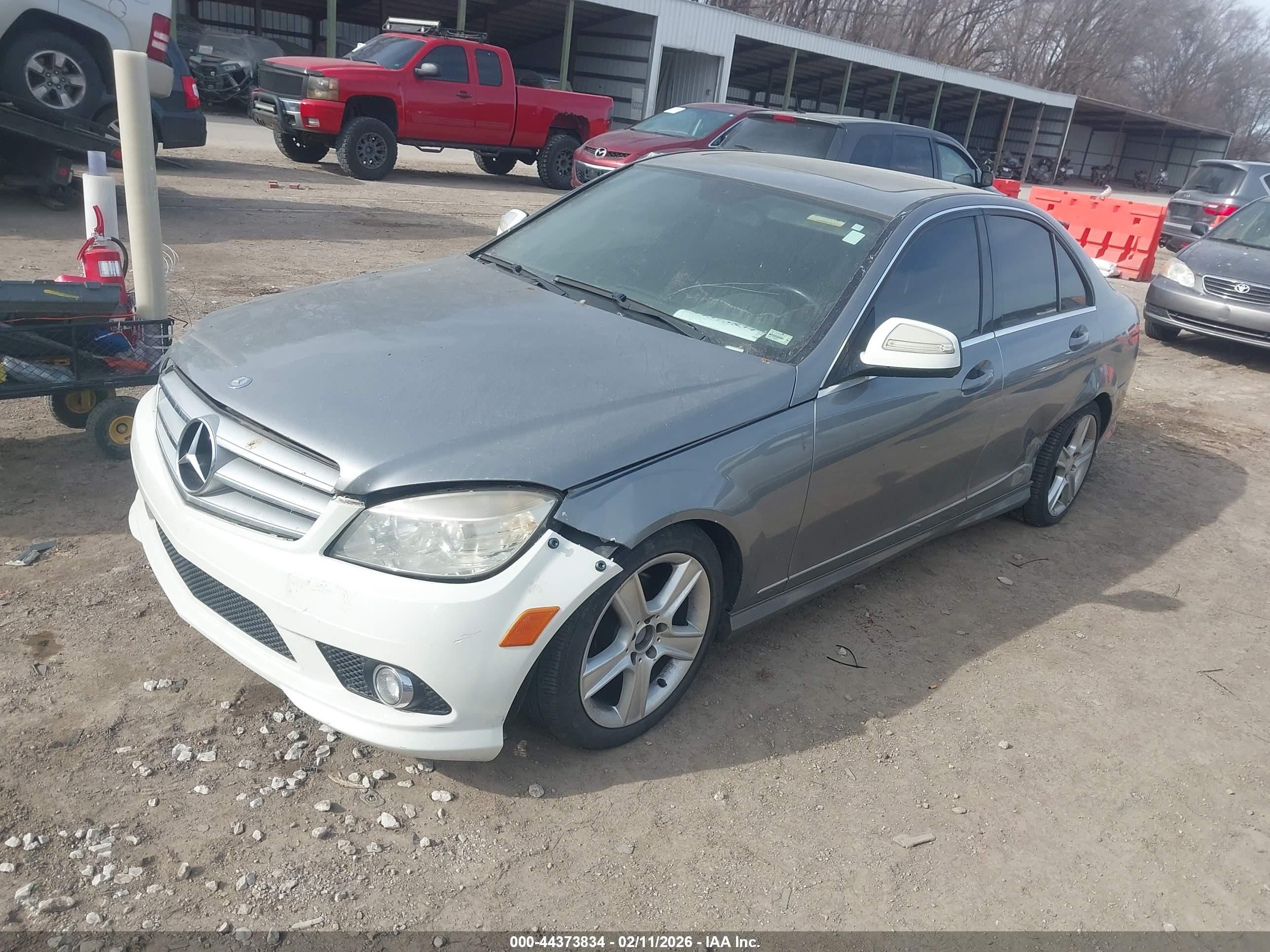 MERCEDES-BENZ C image 2