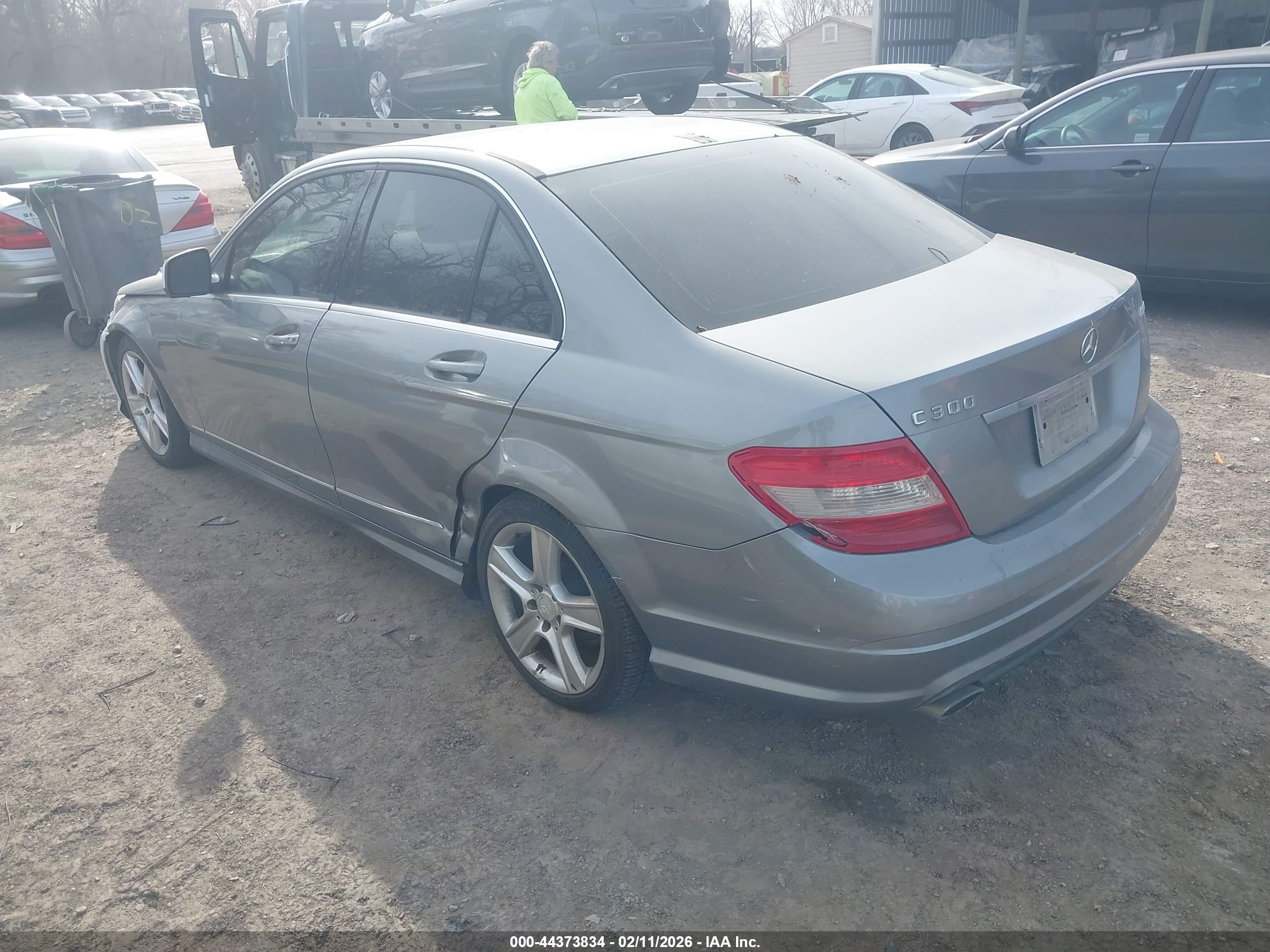 MERCEDES-BENZ C image 3