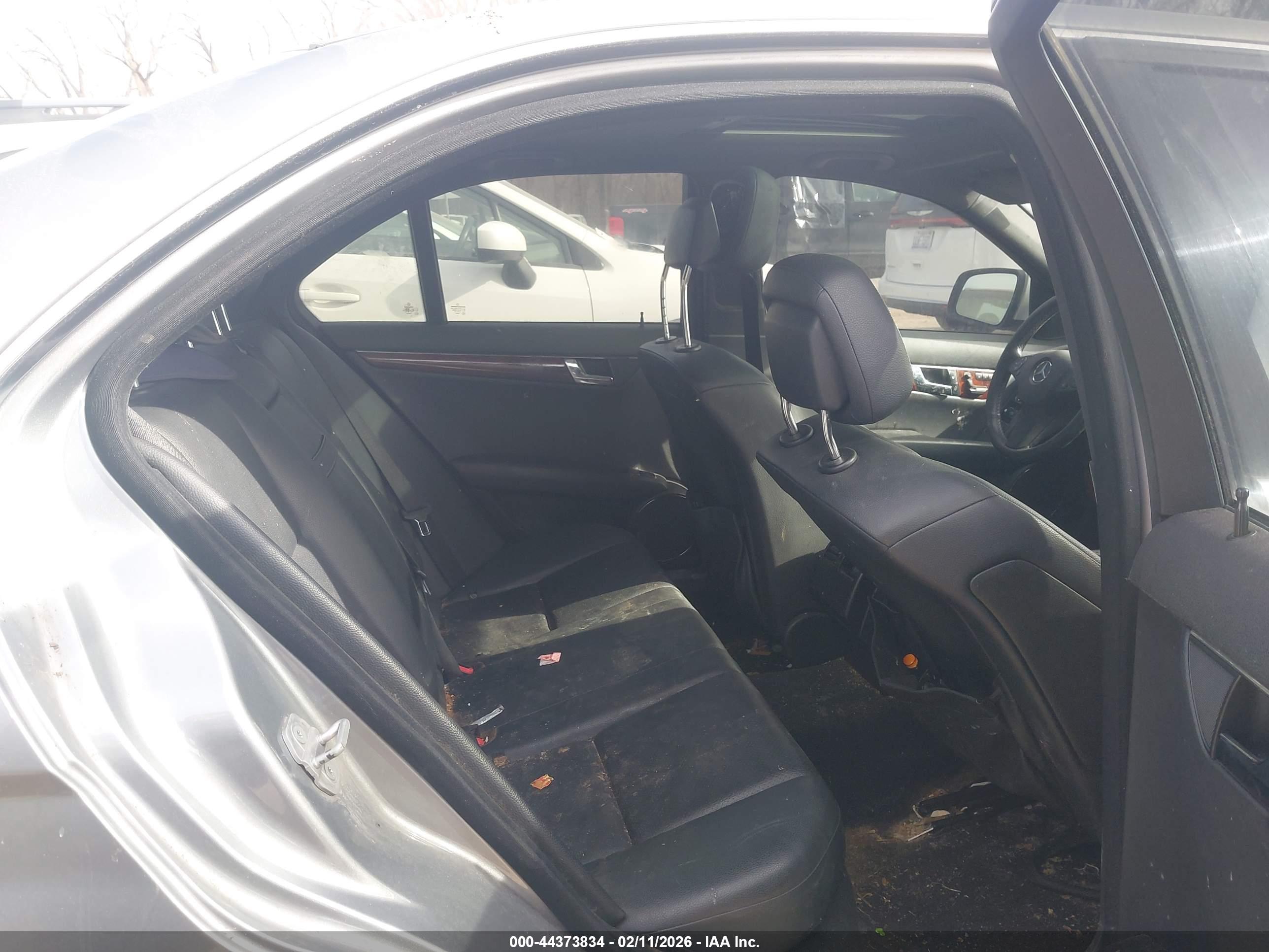 MERCEDES-BENZ C image 8