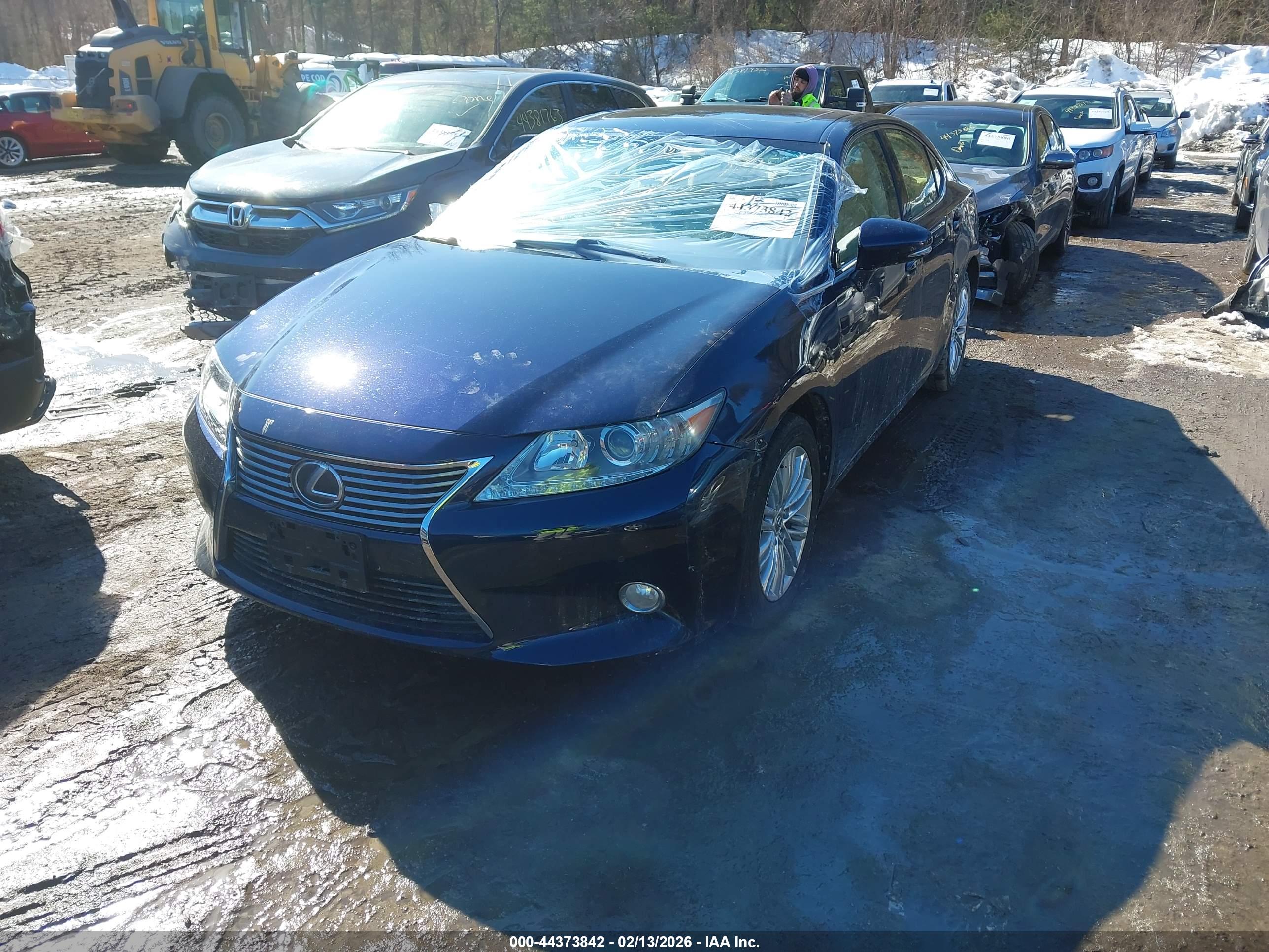 LEXUS ES image 2