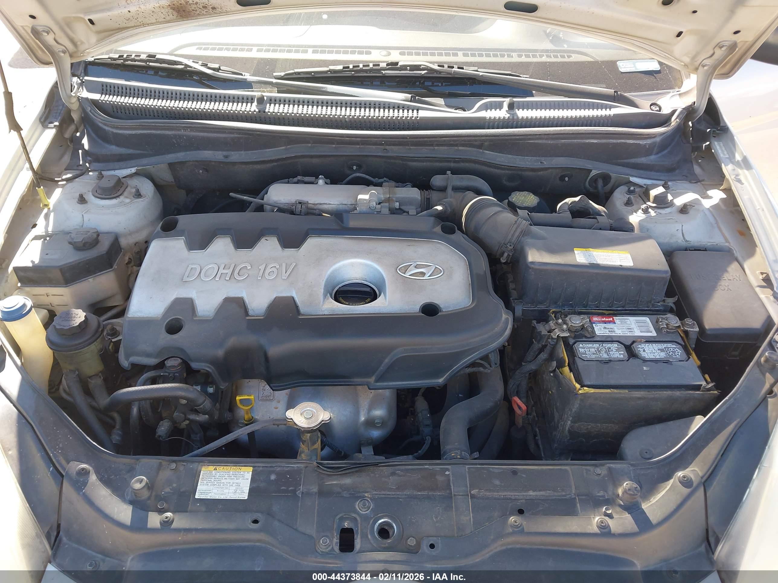 HYUNDAI ACCENT image 10