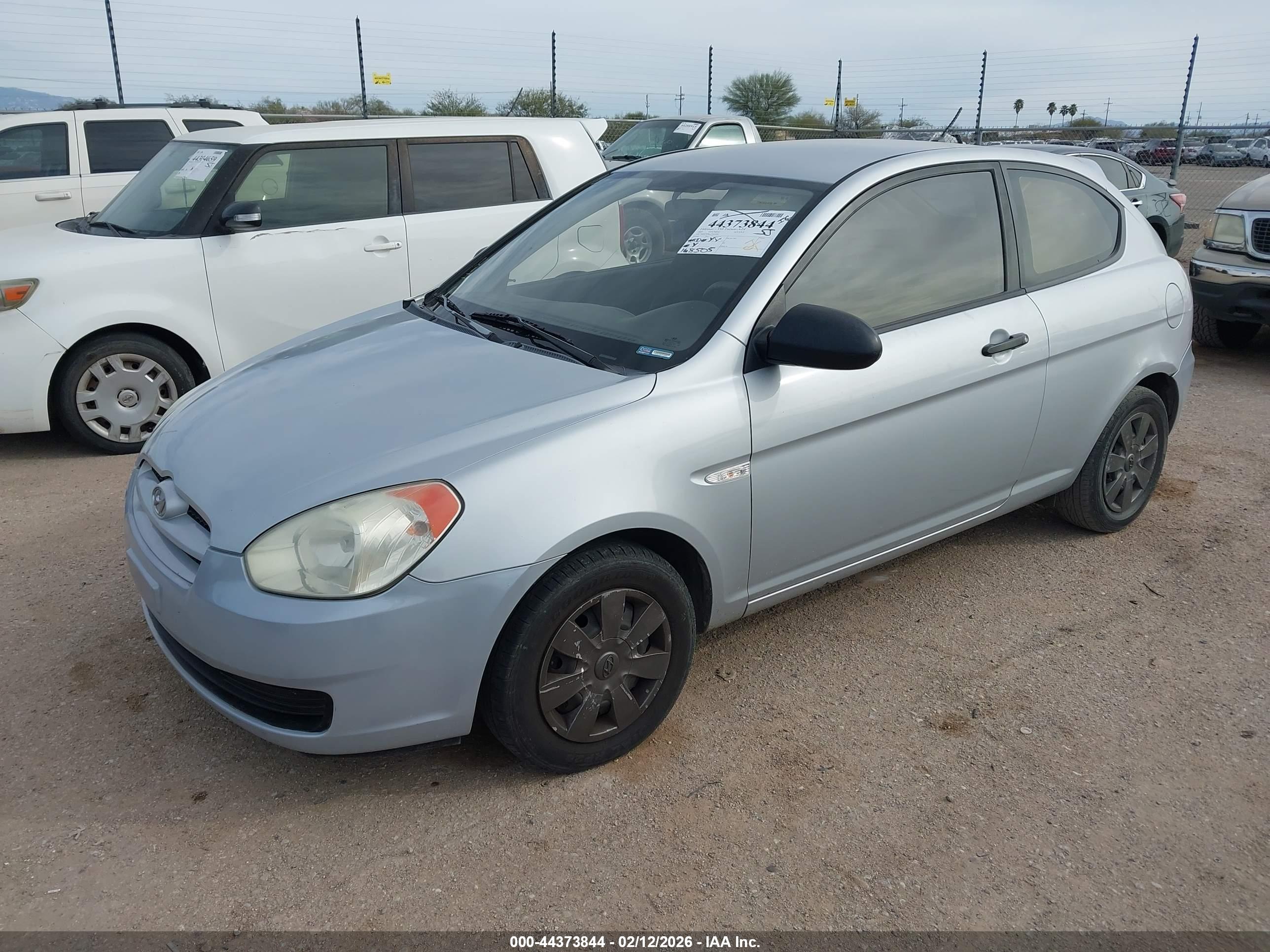HYUNDAI ACCENT image 2