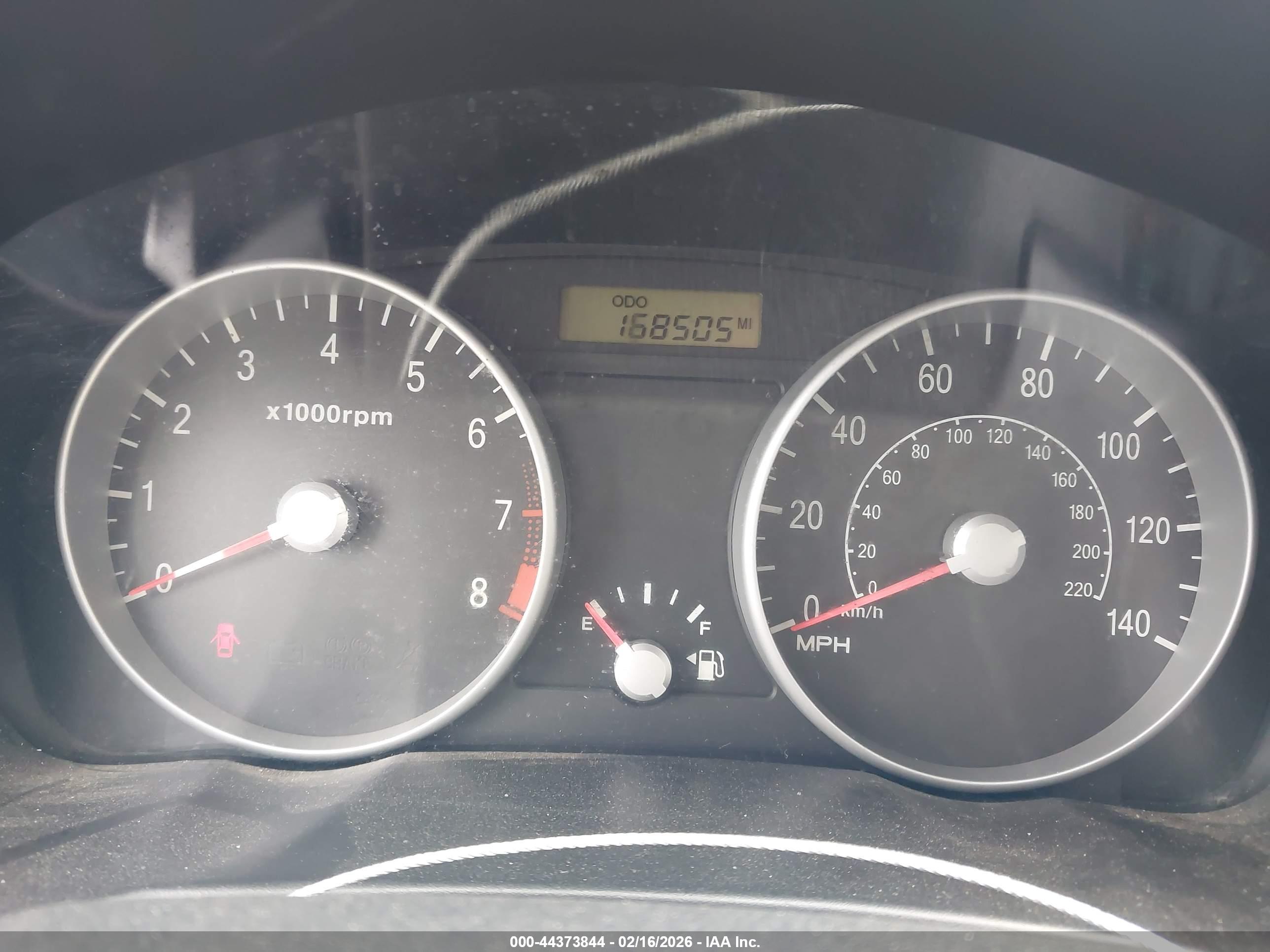 HYUNDAI ACCENT image 7