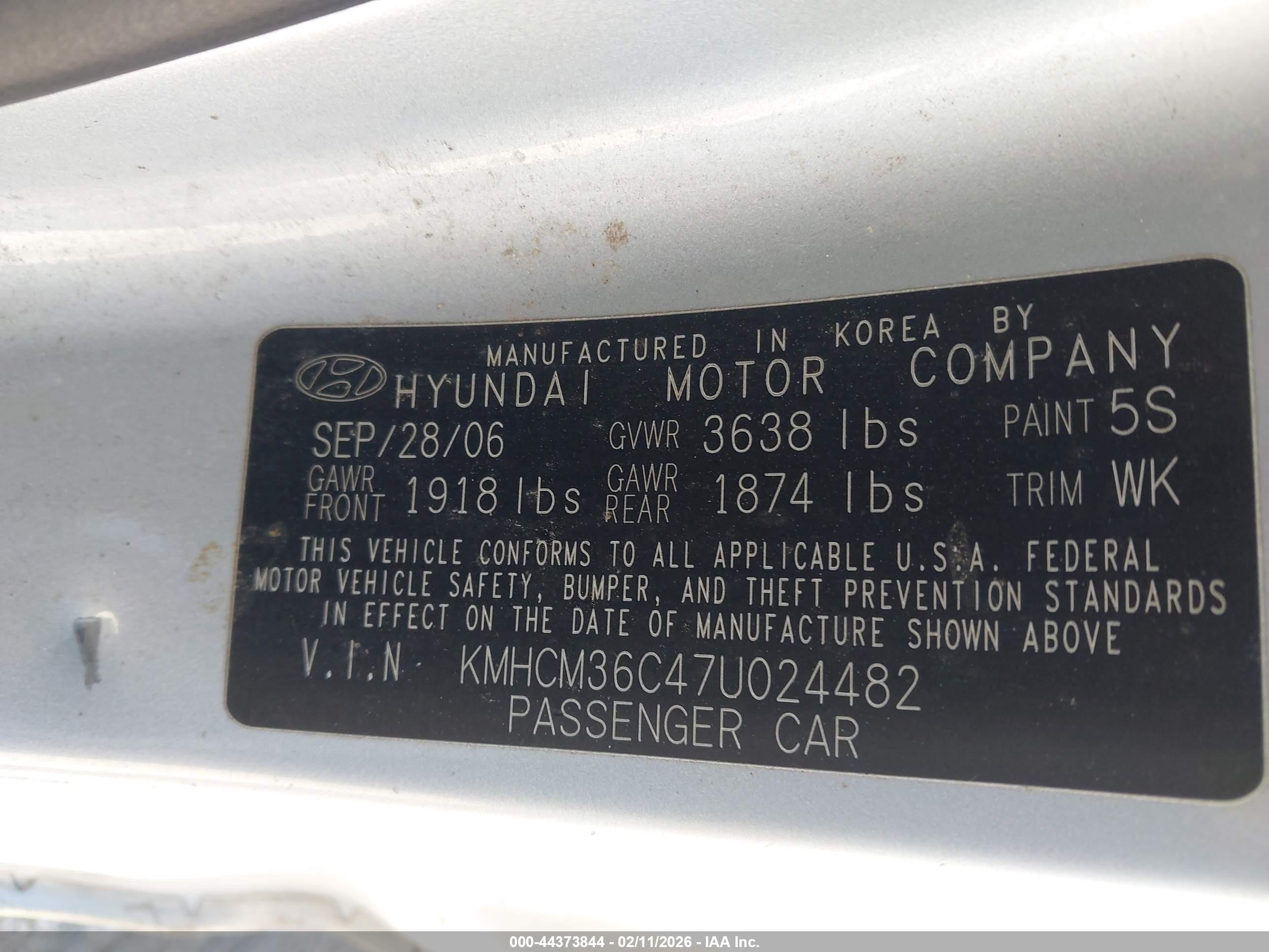 HYUNDAI ACCENT image 9