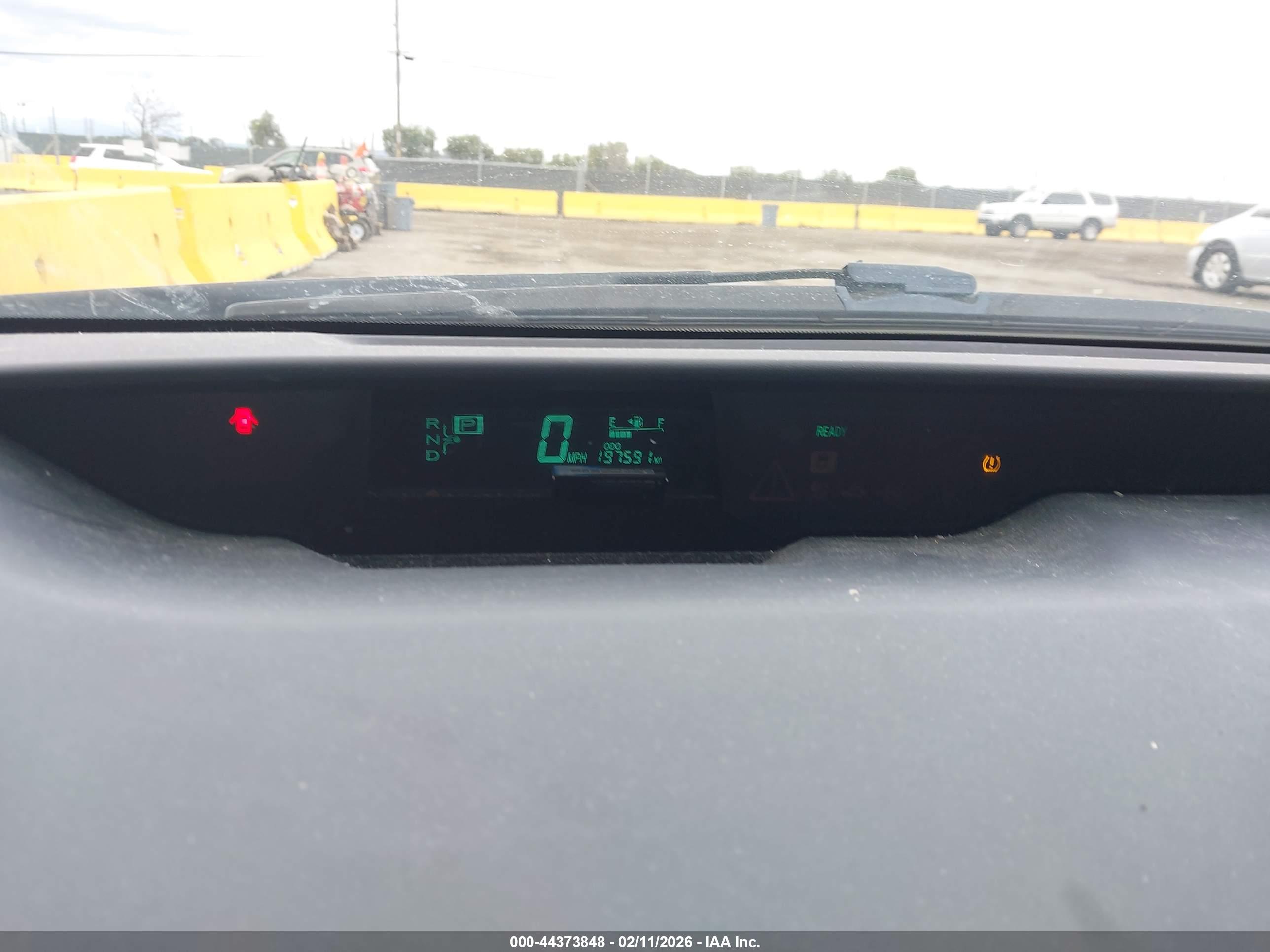 TOYOTA PRIUS image 7
