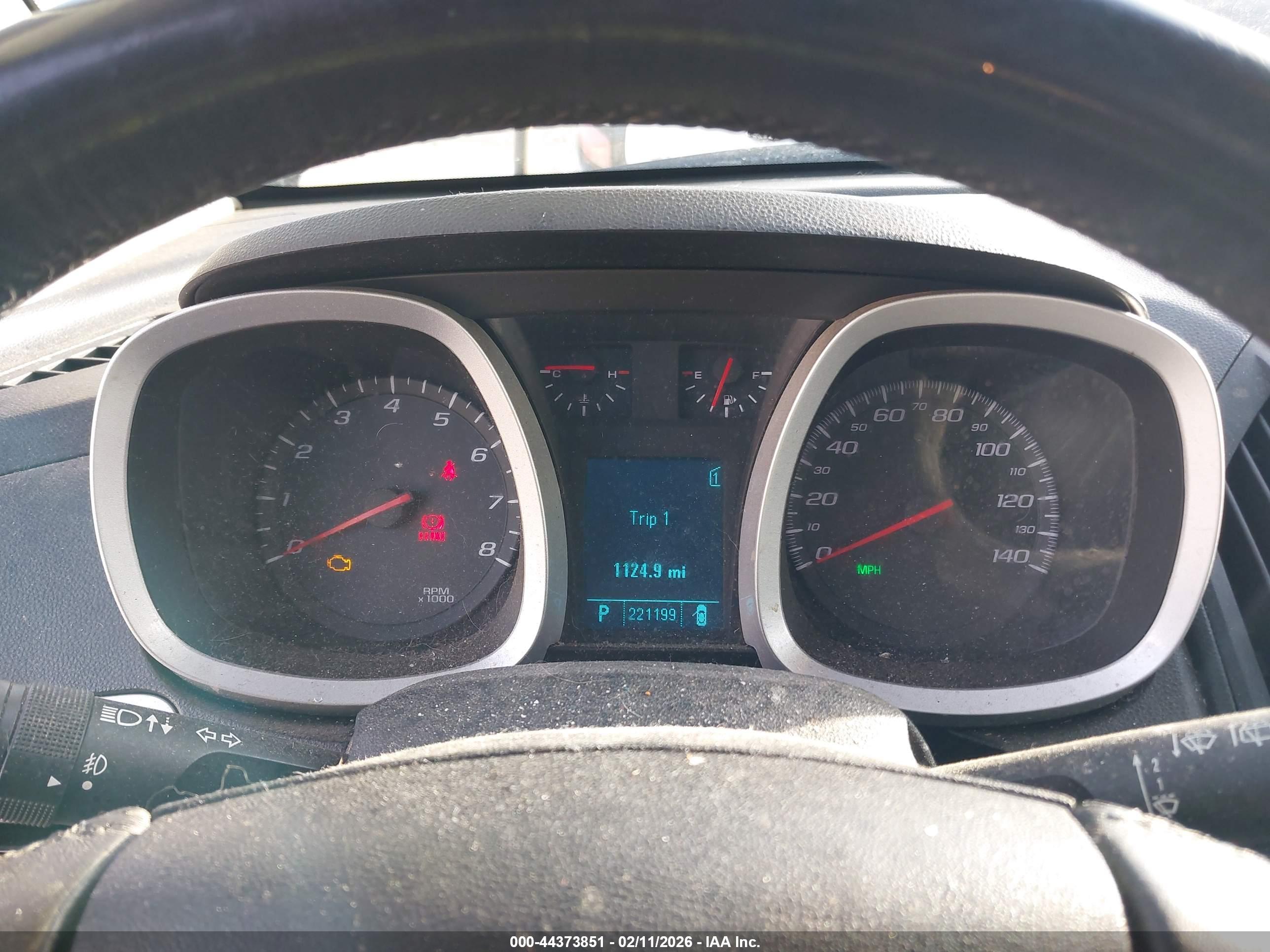 CHEVROLET EQUINOX image 7