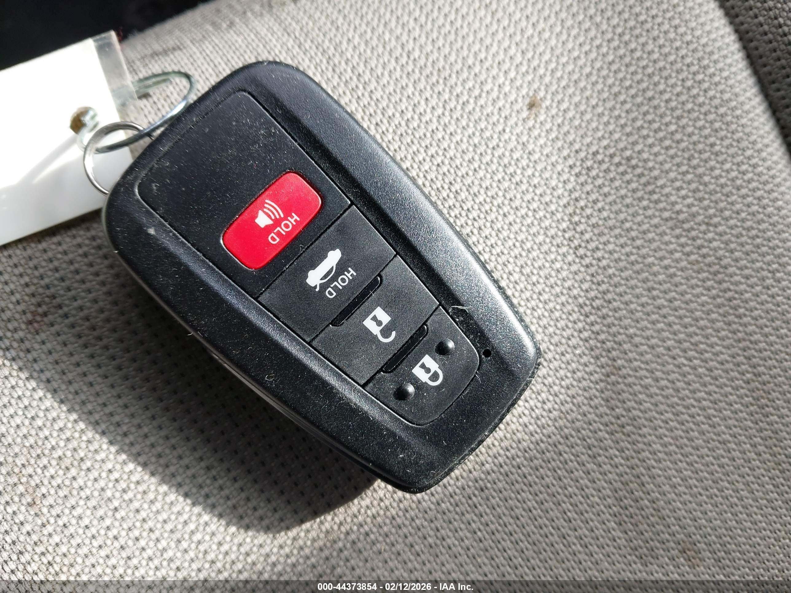 TOYOTA COROLLA image 11